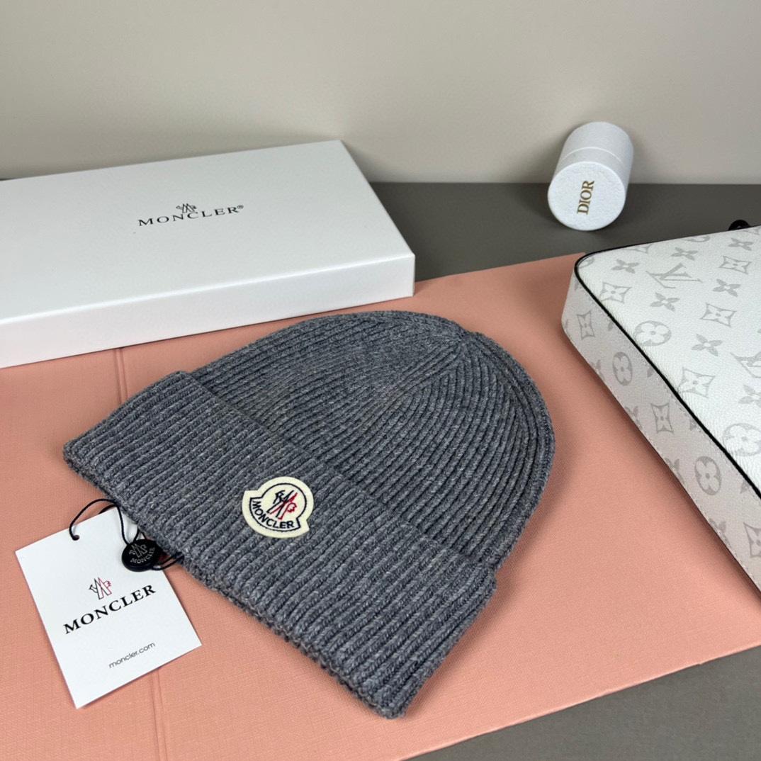 Moncler Beanie  - FashionPlug