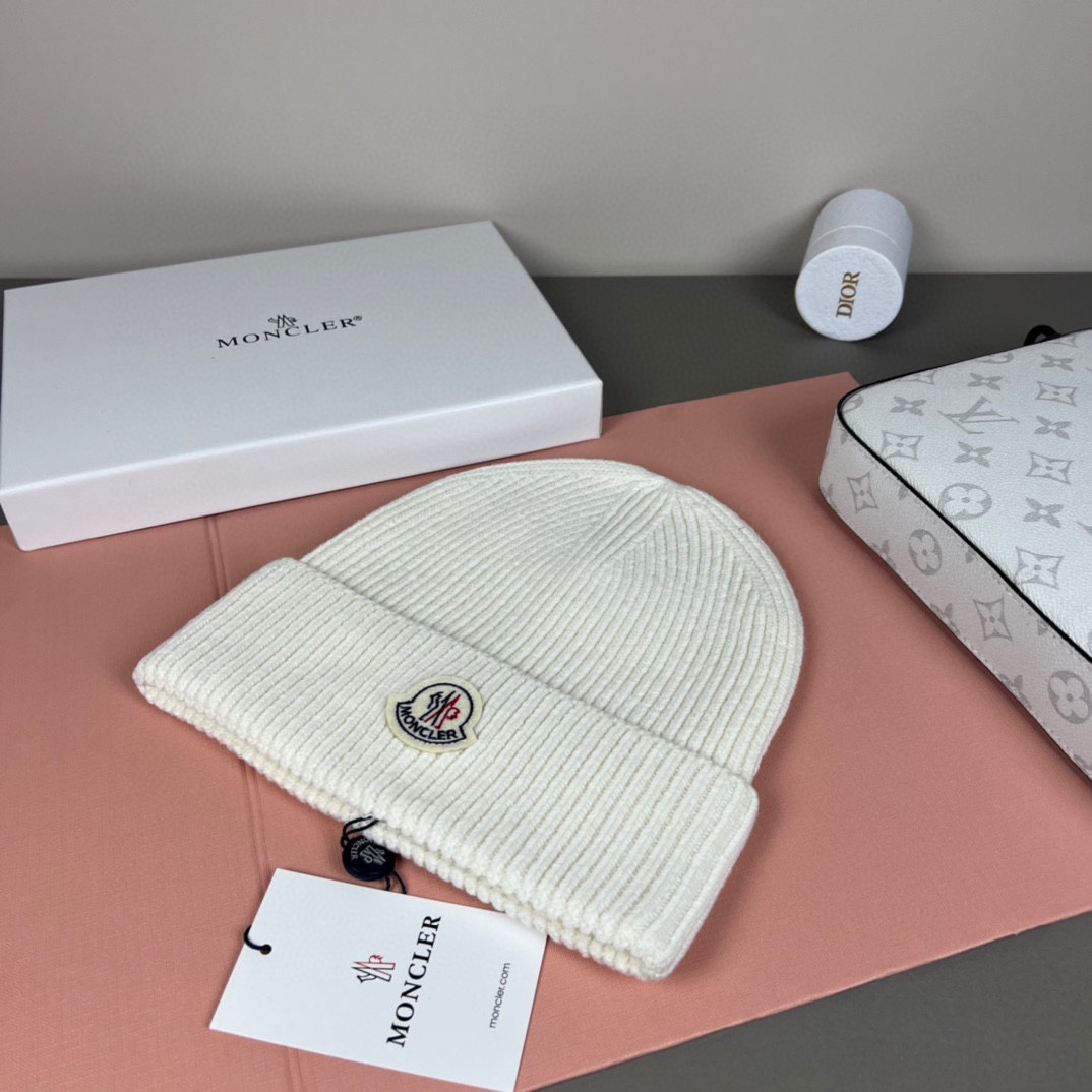 Moncler Beanie  - FashionPlug