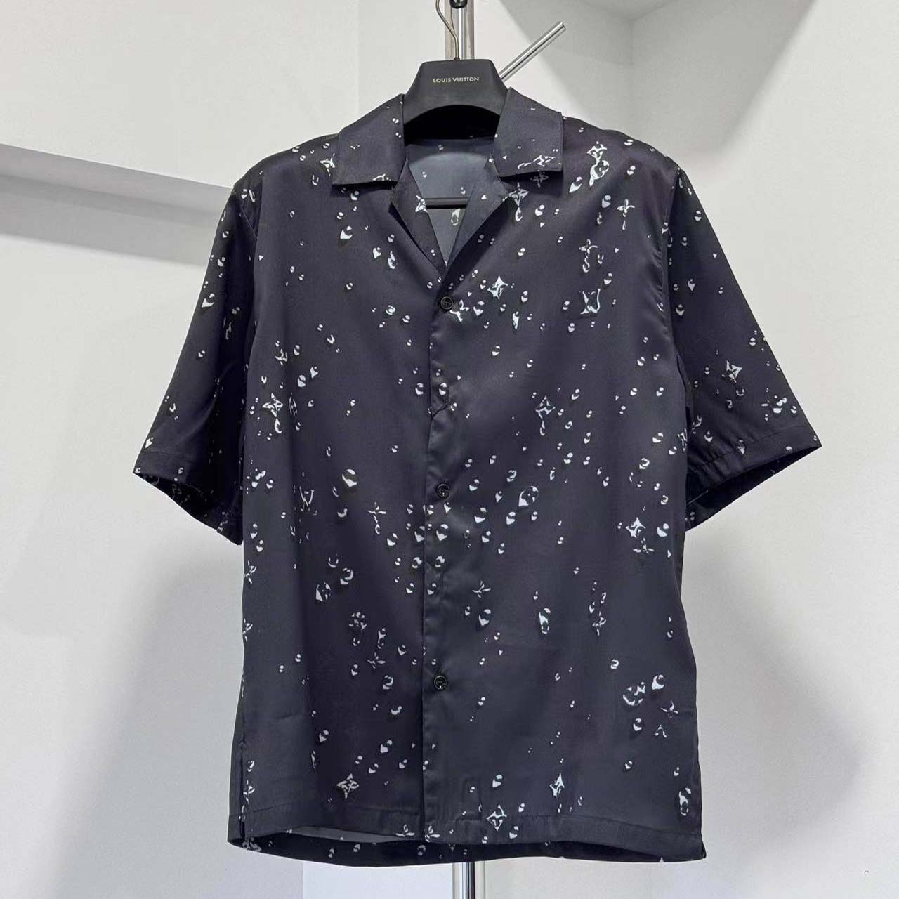 Louis Vuitton Monogram Short-Sleeved Silk Shirt - FashionPlug