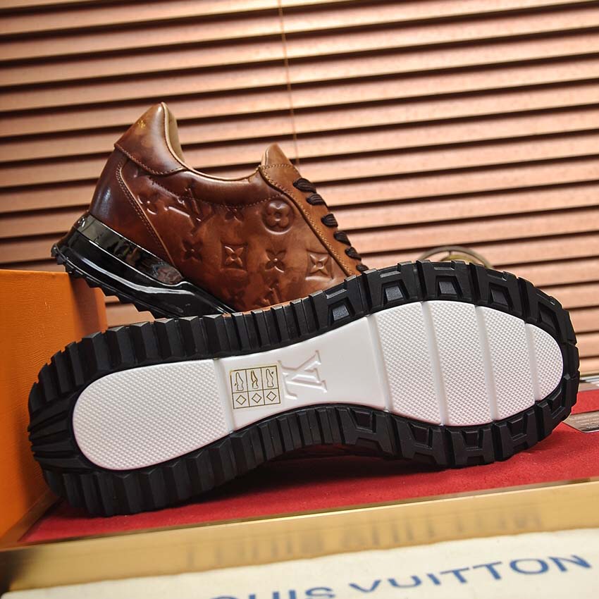 Louis Vuitton Sneaker        - FashionPlug
