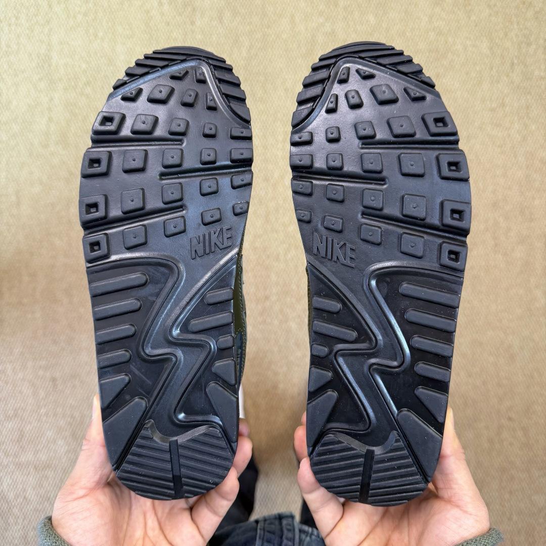 Nike Air Max 90 Sneakers    CN8490-001 - FashionPlug