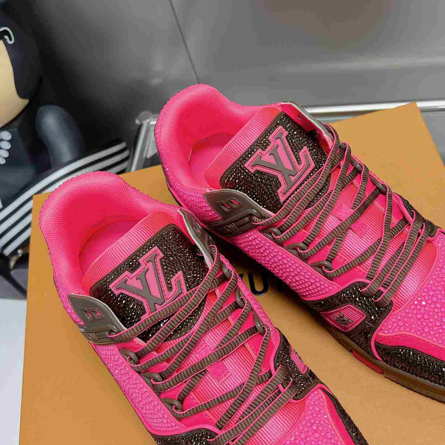 Louis Vuitton LV Trainer Sneaker       1A8Z74 - FashionPlug