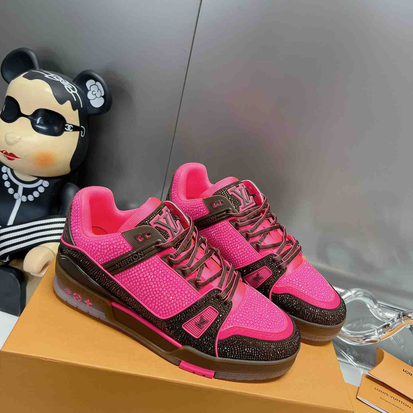 Louis Vuitton LV Trainer Sneaker       1A8Z74 - FashionPlug