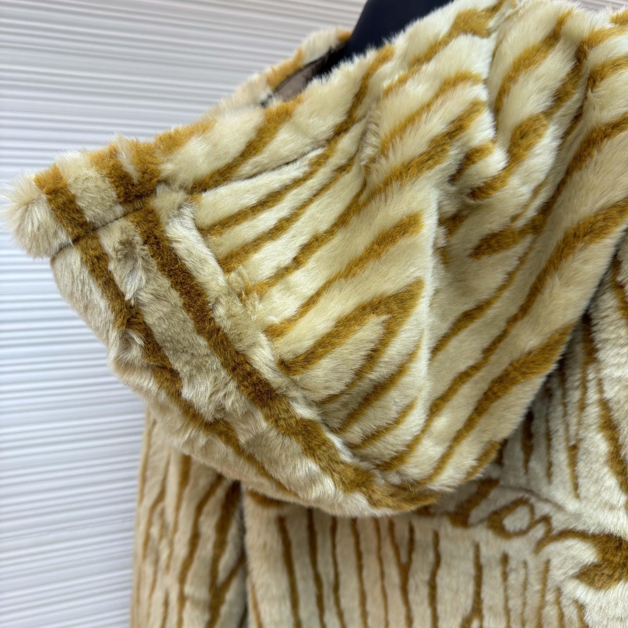 Louis Vuitton Epi Fleece Hooded Blouson - FashionPlug