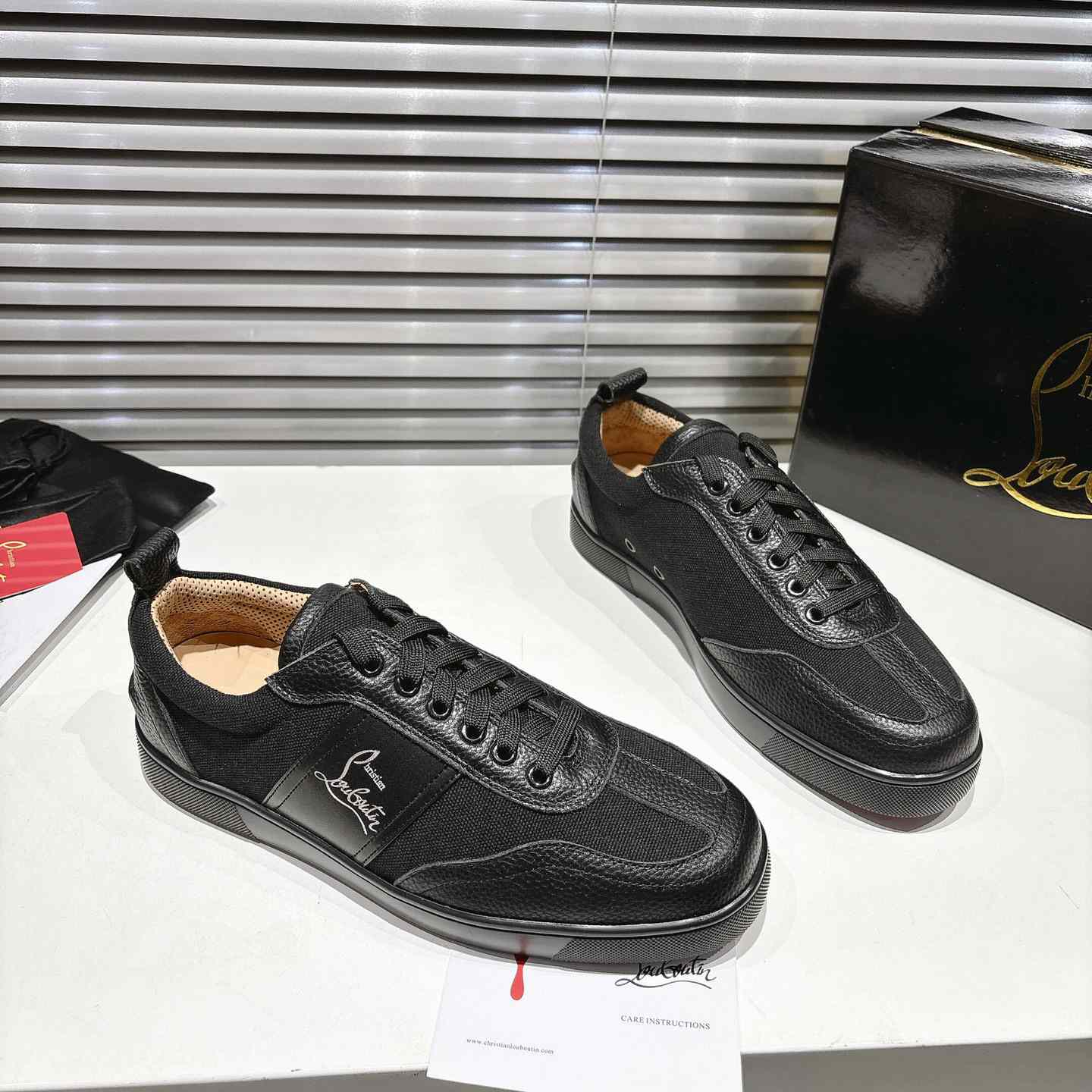 Christian Louboutin Retero Sneakers - FashionPlug