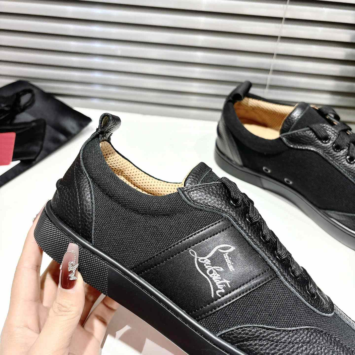 Christian Louboutin Retero Sneakers - FashionPlug