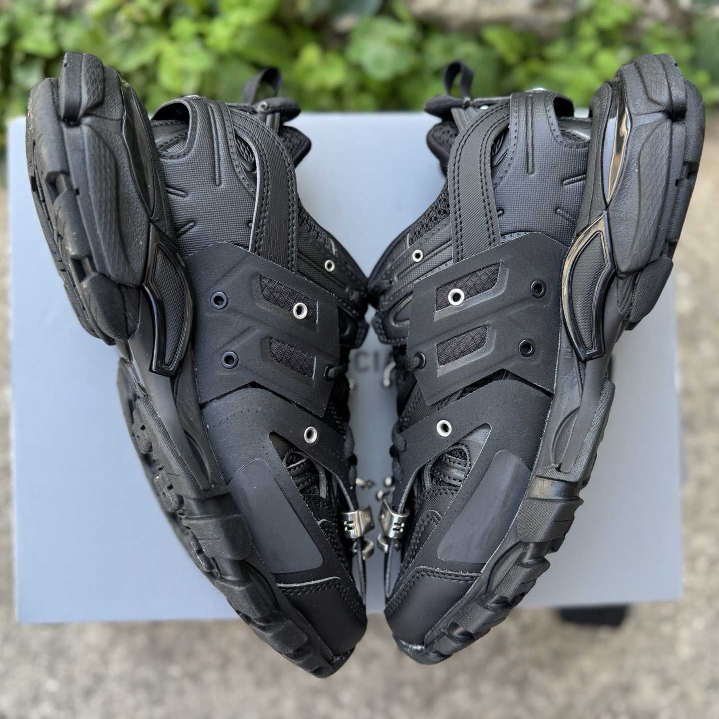 Balenciaga Track piercing Sneaker In Black - FashionPlug