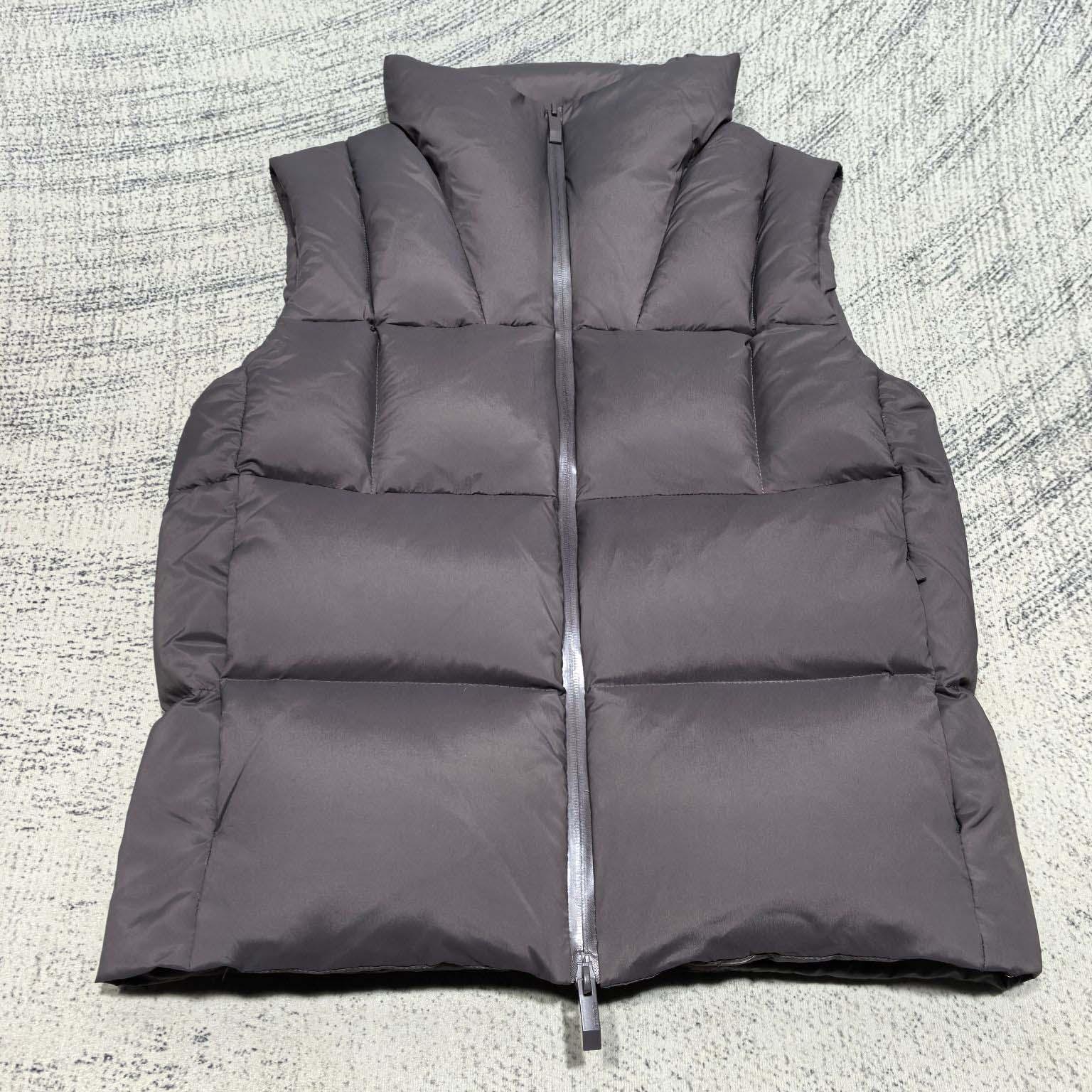 Moncler Padded Quilted Gilet - FashionPlug