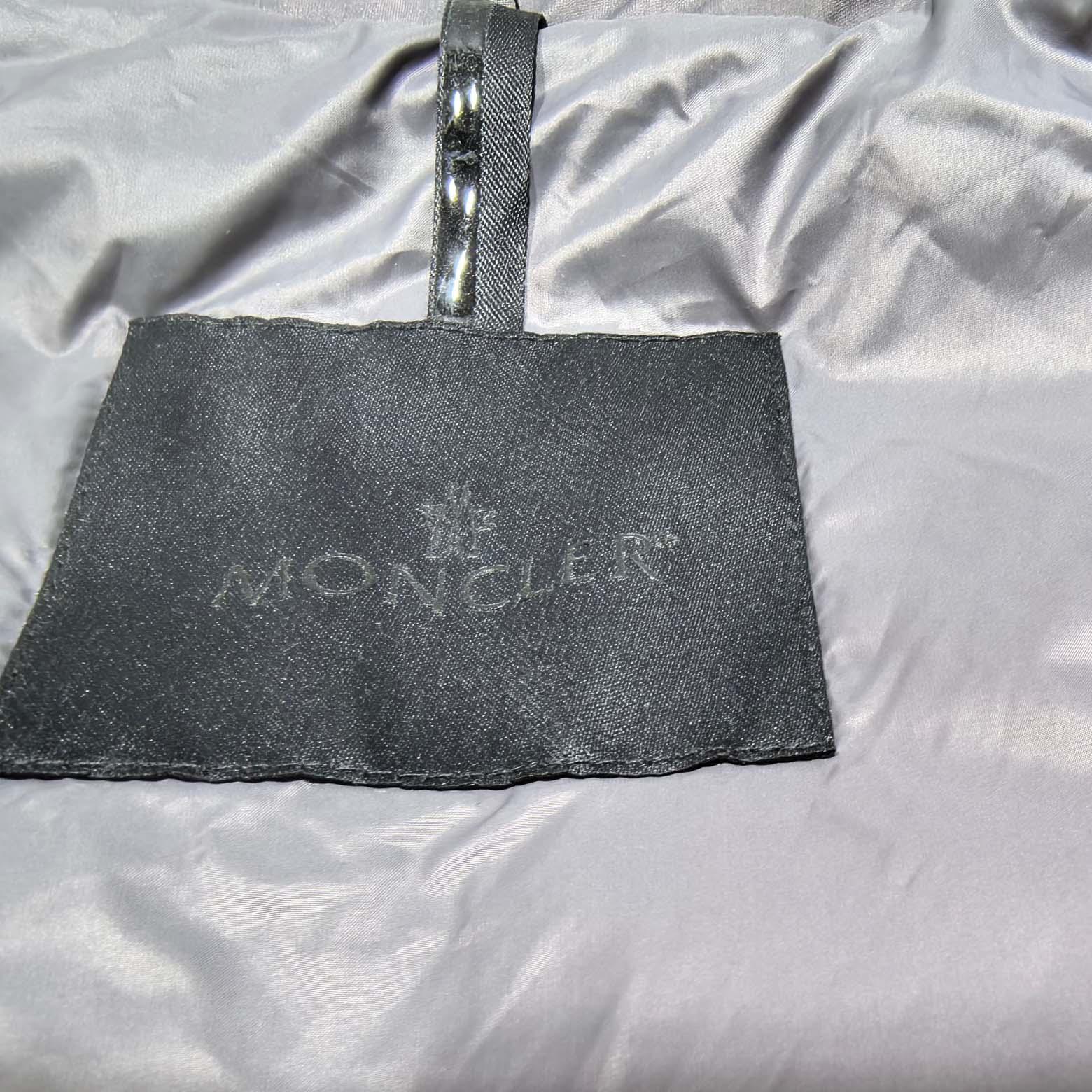 Moncler Padded Quilted Gilet - FashionPlug