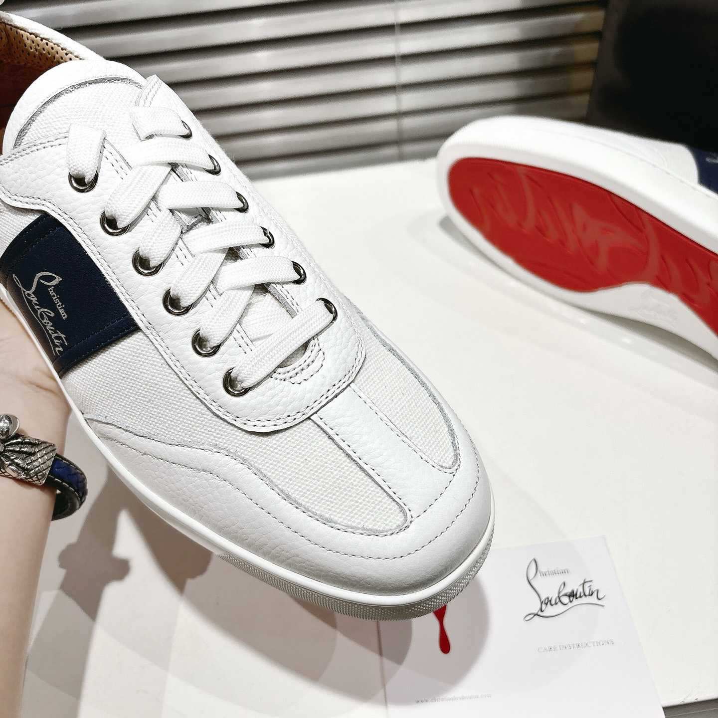 Christian Louboutin Retero Sneakers - FashionPlug