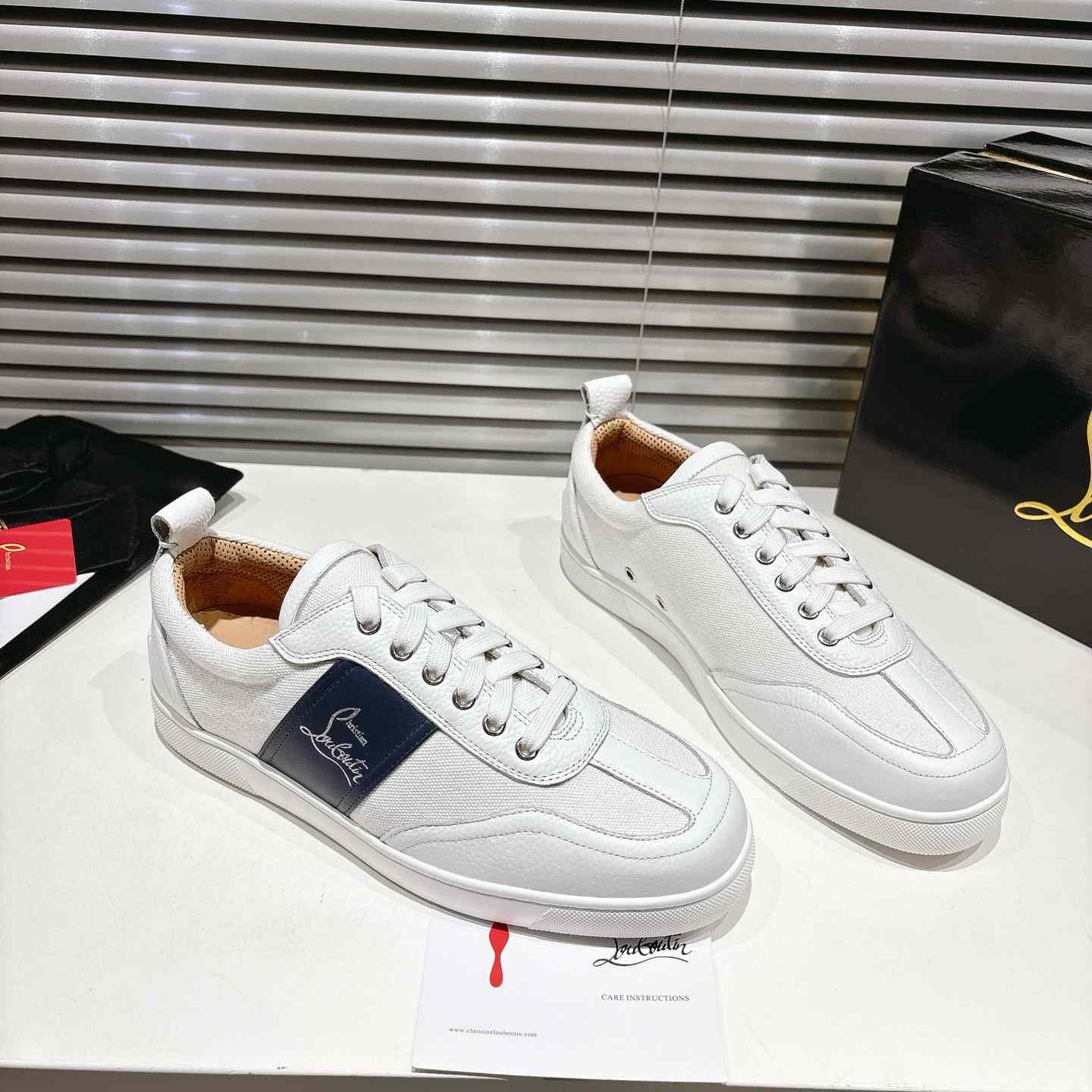 Christian Louboutin Retero Sneakers - FashionPlug