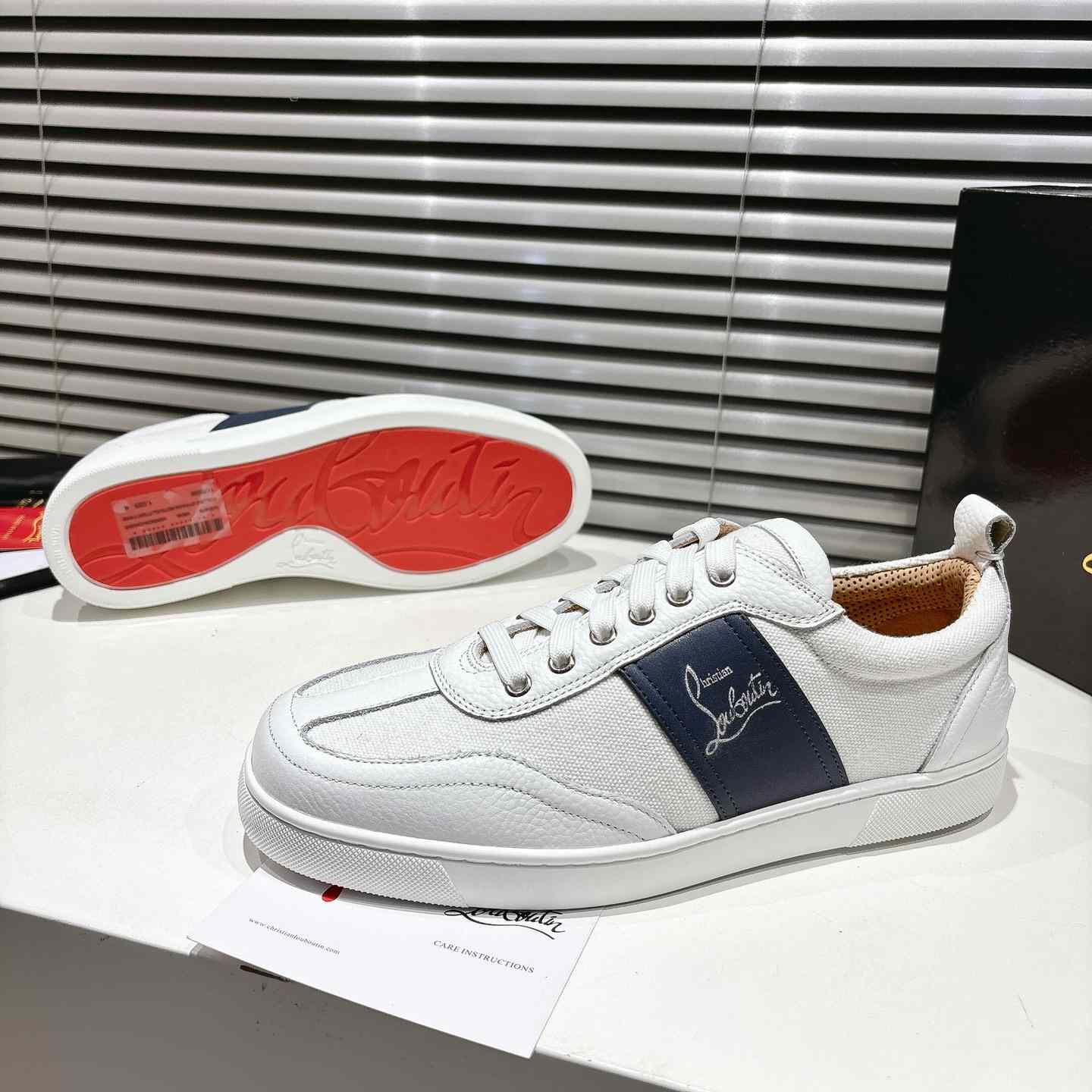 Christian Louboutin Retero Sneakers - FashionPlug
