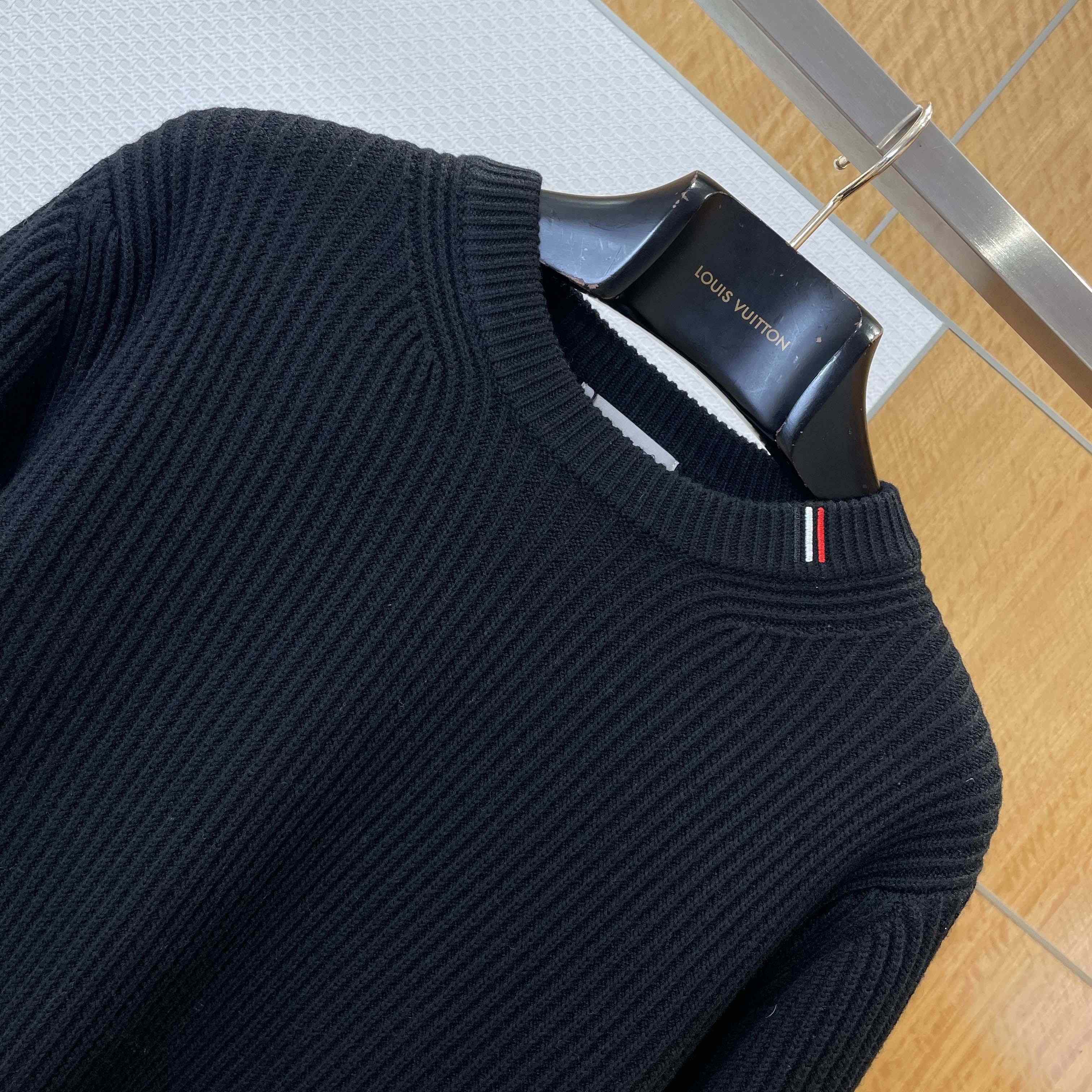 Moncler Cotton Sweater - FashionPlug