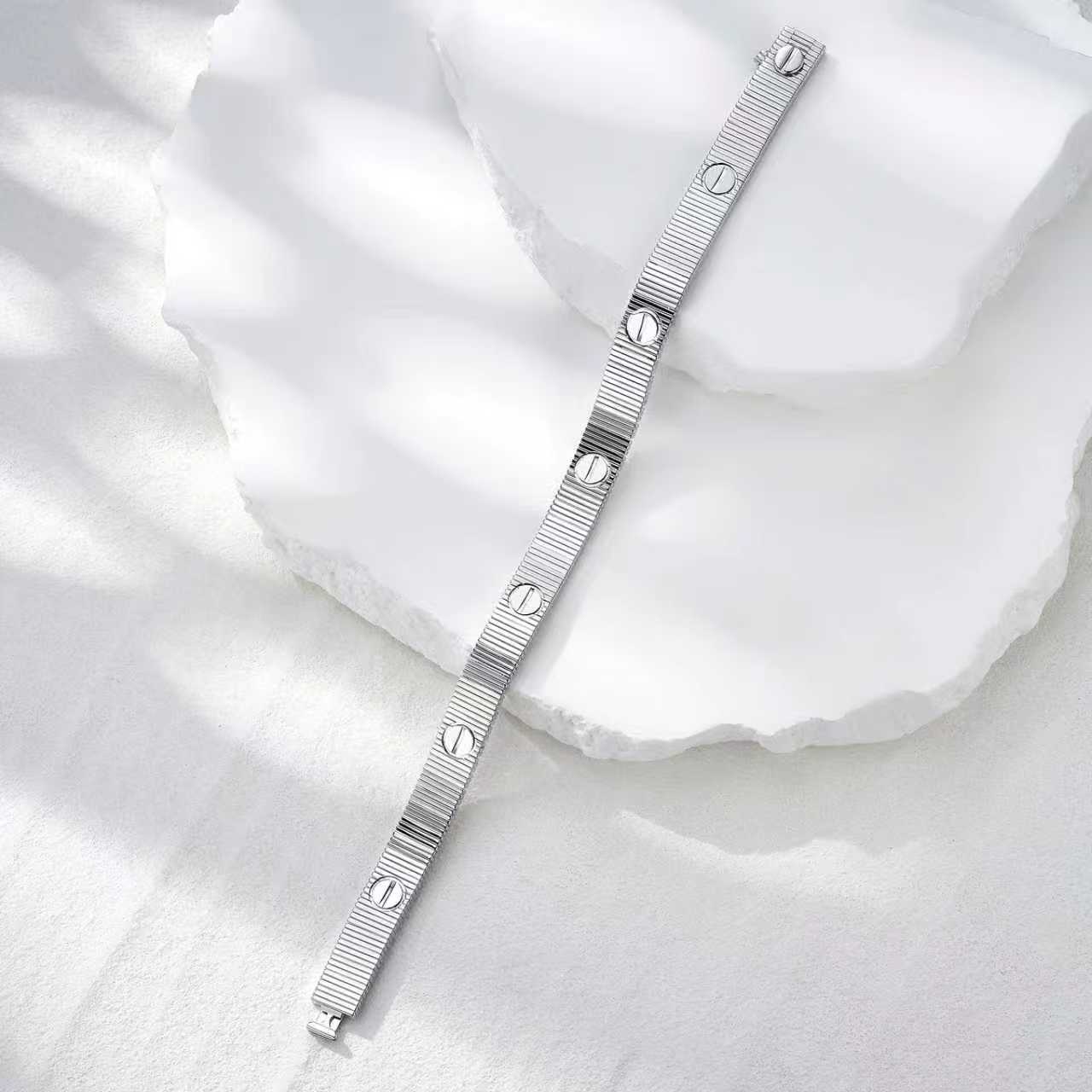 Cartier Love Unlimited flexible bracelet  - FashionPlug