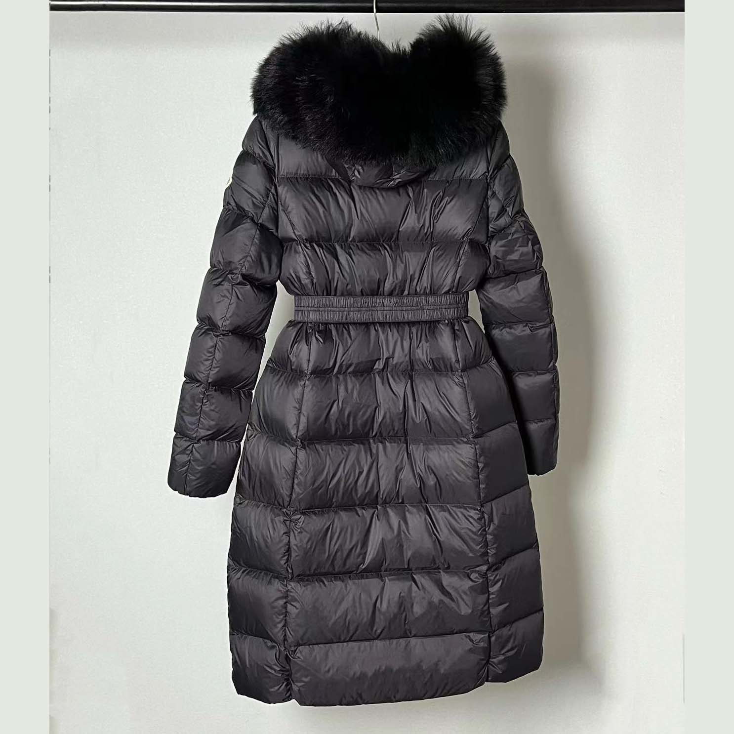 Moncler Boedic Down Jacket With A Detachable Shearling Trim - FashionPlug
