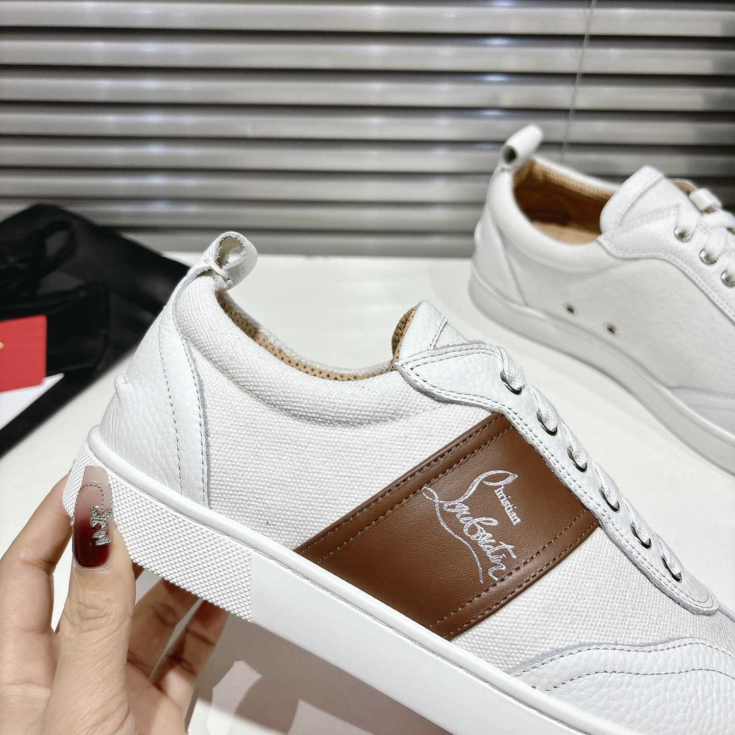 Christian Louboutin Retero Sneakers - FashionPlug
