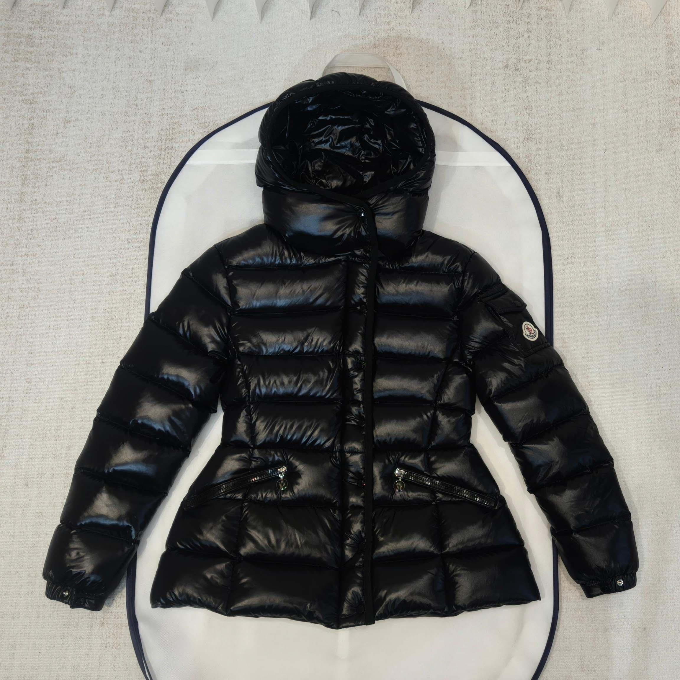 Moncler Barante Hooded Short Down Jacket - FashionPlug