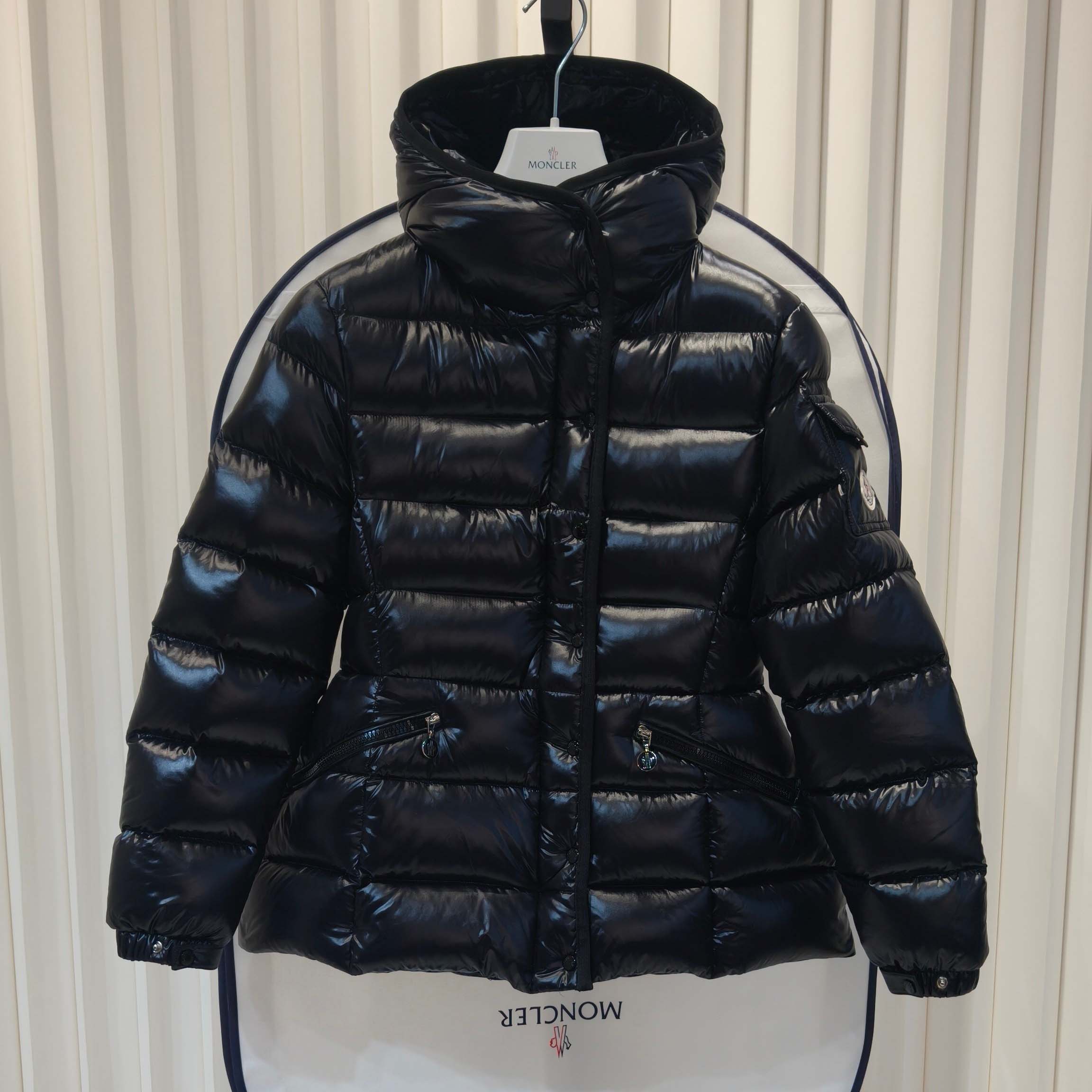 Moncler Barante Hooded Short Down Jacket - FashionPlug
