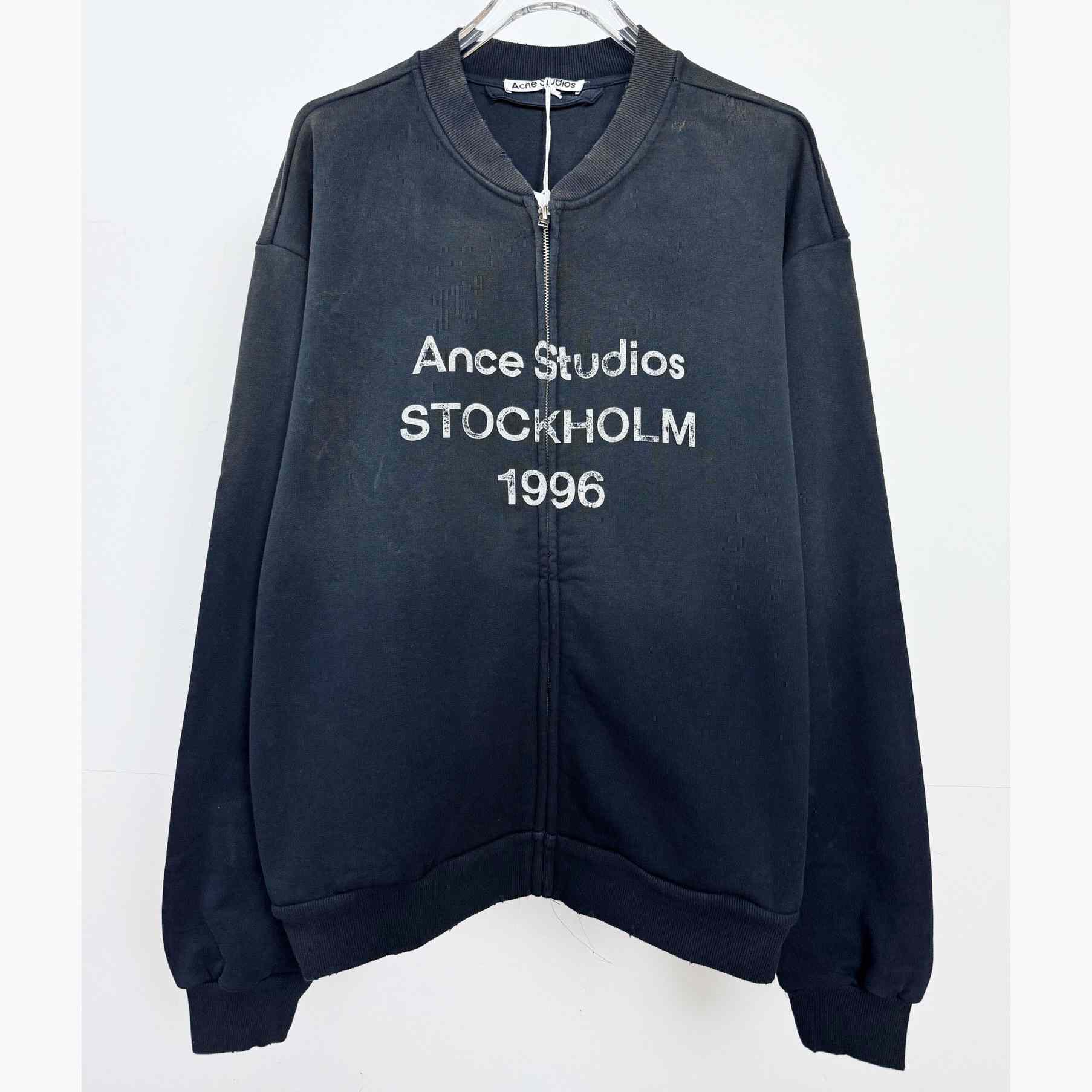 Acne Studios - Zip sweater logo - FashionPlug