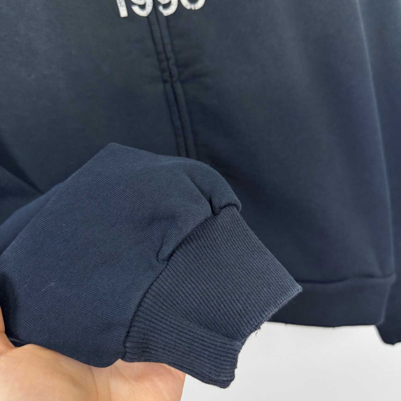 Acne Studios - Zip sweater logo - FashionPlug