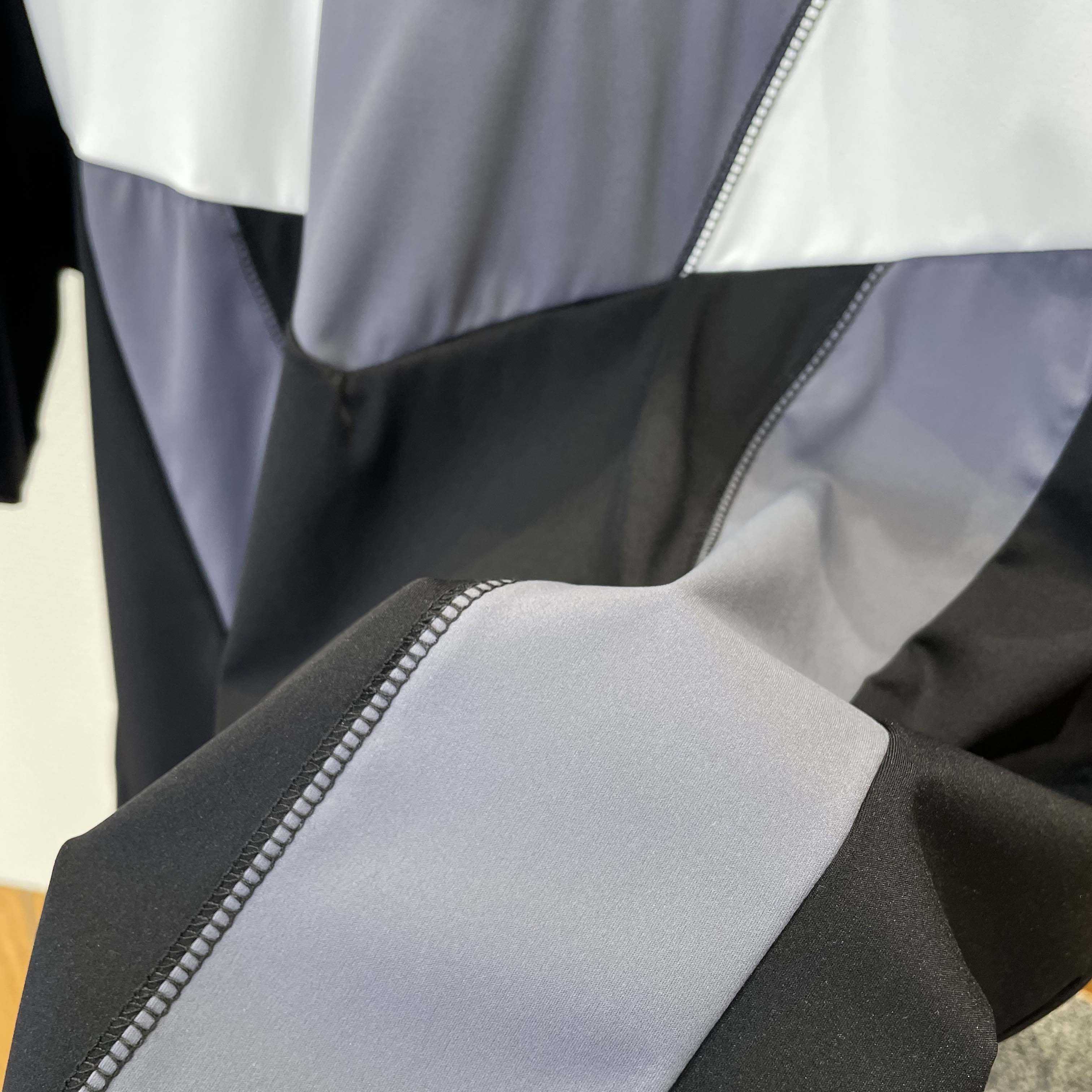 Louis Vuitton Running T-Shirt  - FashionPlug