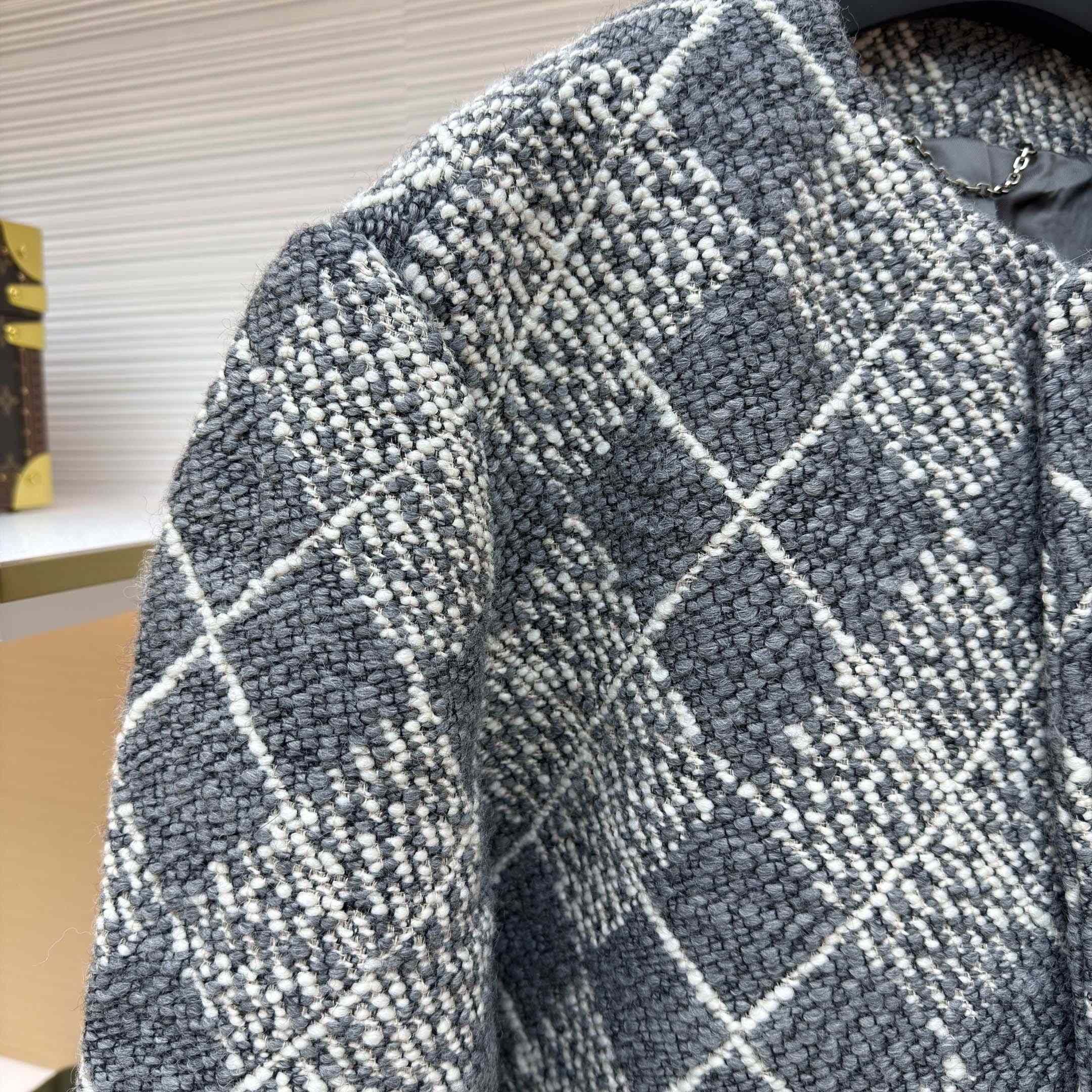 Louis Vuitton Chic Collarless Wool Jacket - FashionPlug