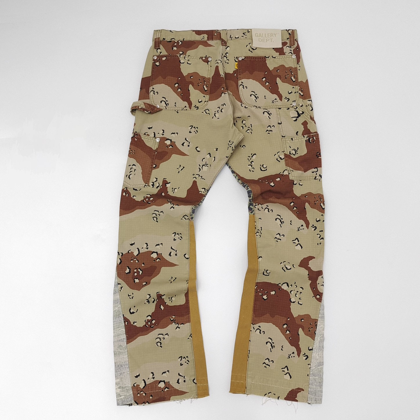 Gallery Department LA Flare Cargo Pants - FashionPlug