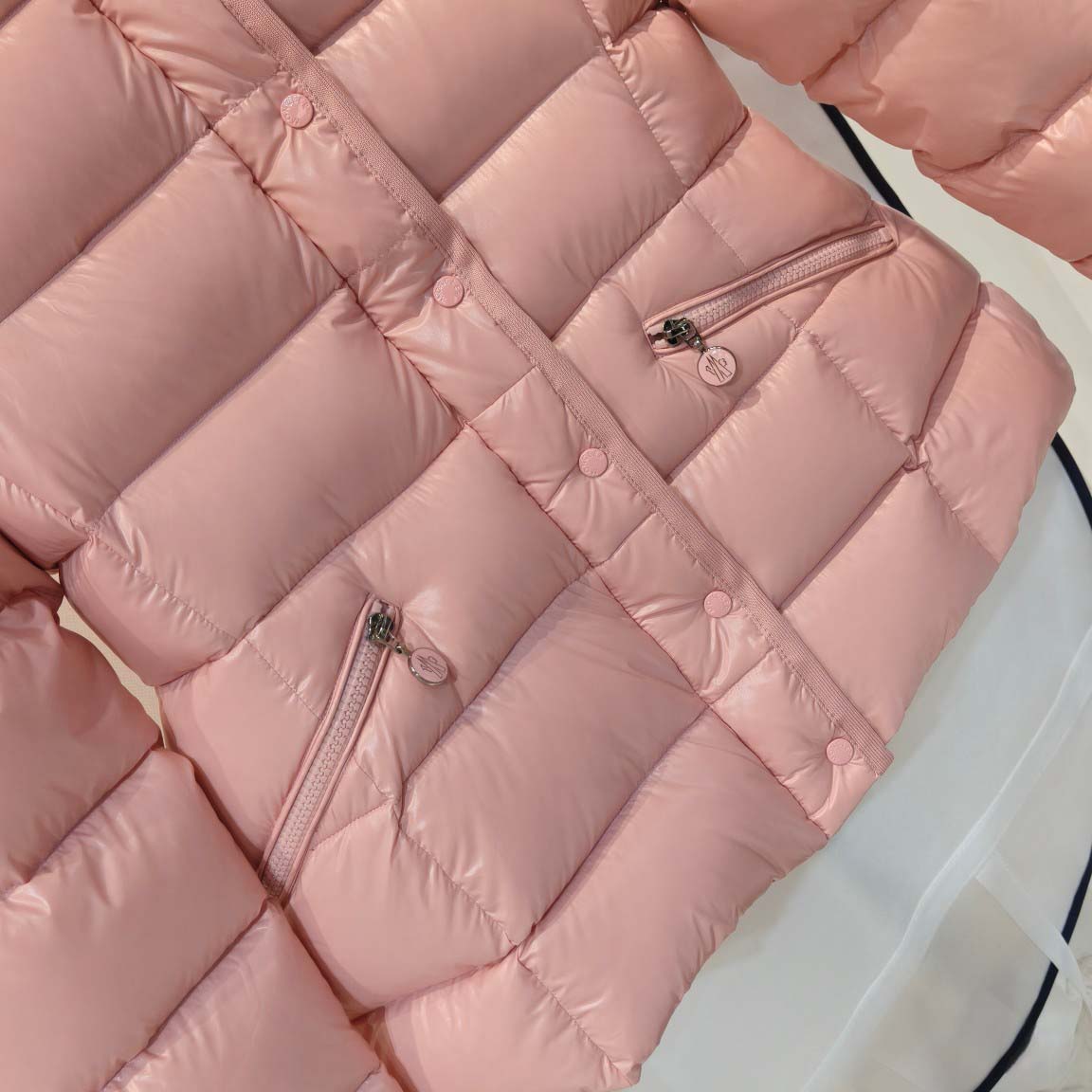 Moncler Barante Hooded Short Down Jacket - FashionPlug
