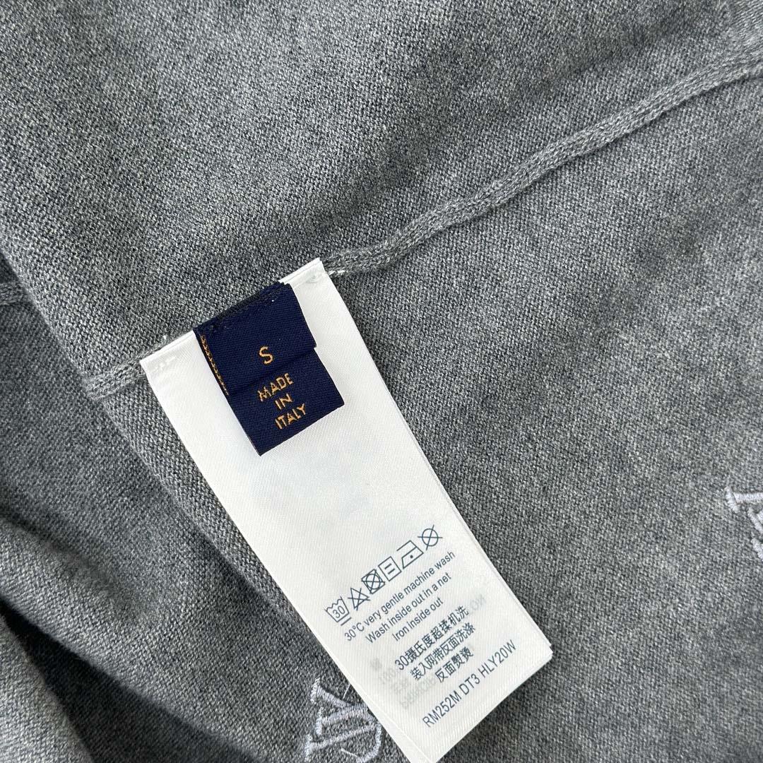 Louis Vuitton LV Blason Embroidered Short-Sleeved Crewneck - FashionPlug