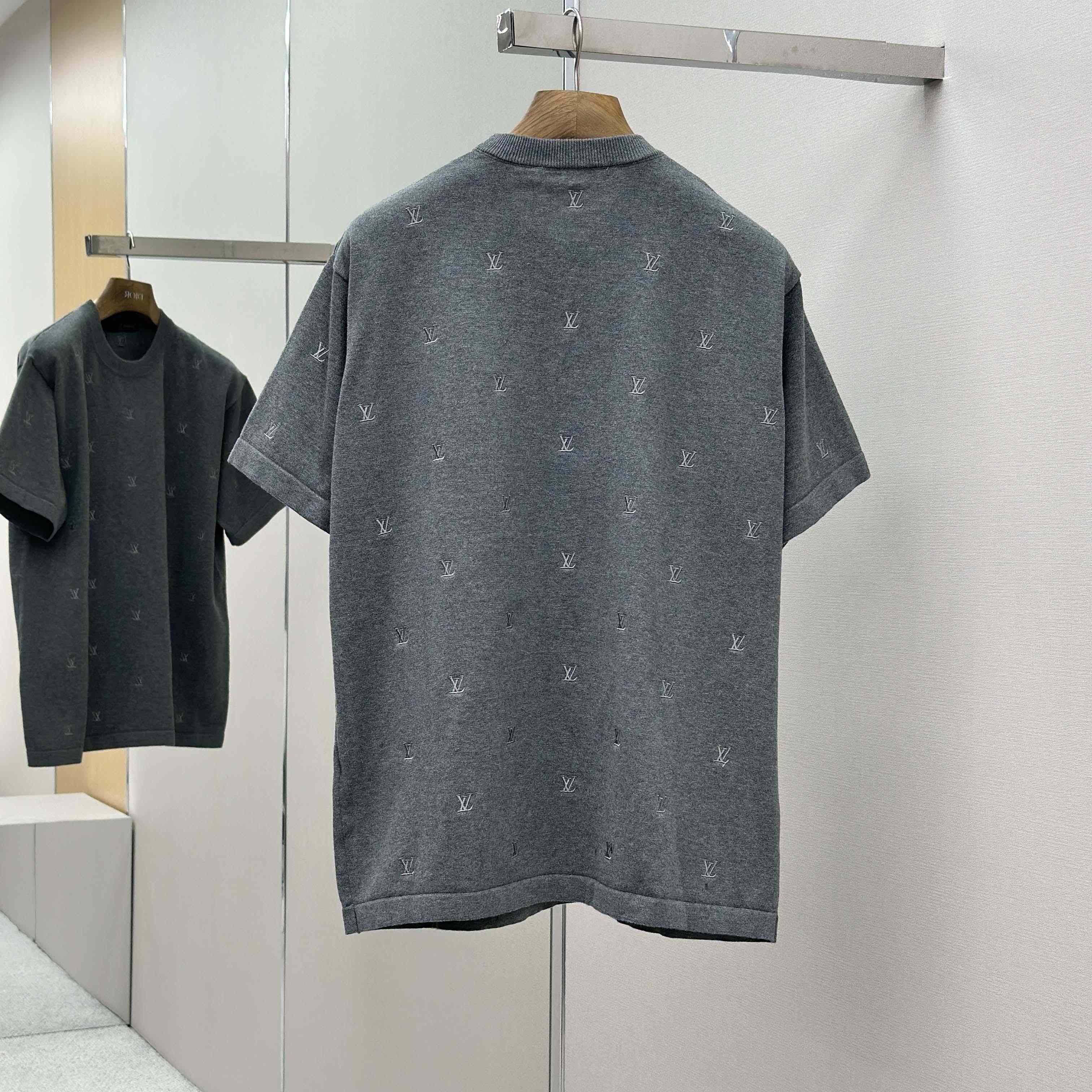 Louis Vuitton LV Blason Embroidered Short-Sleeved Crewneck - FashionPlug