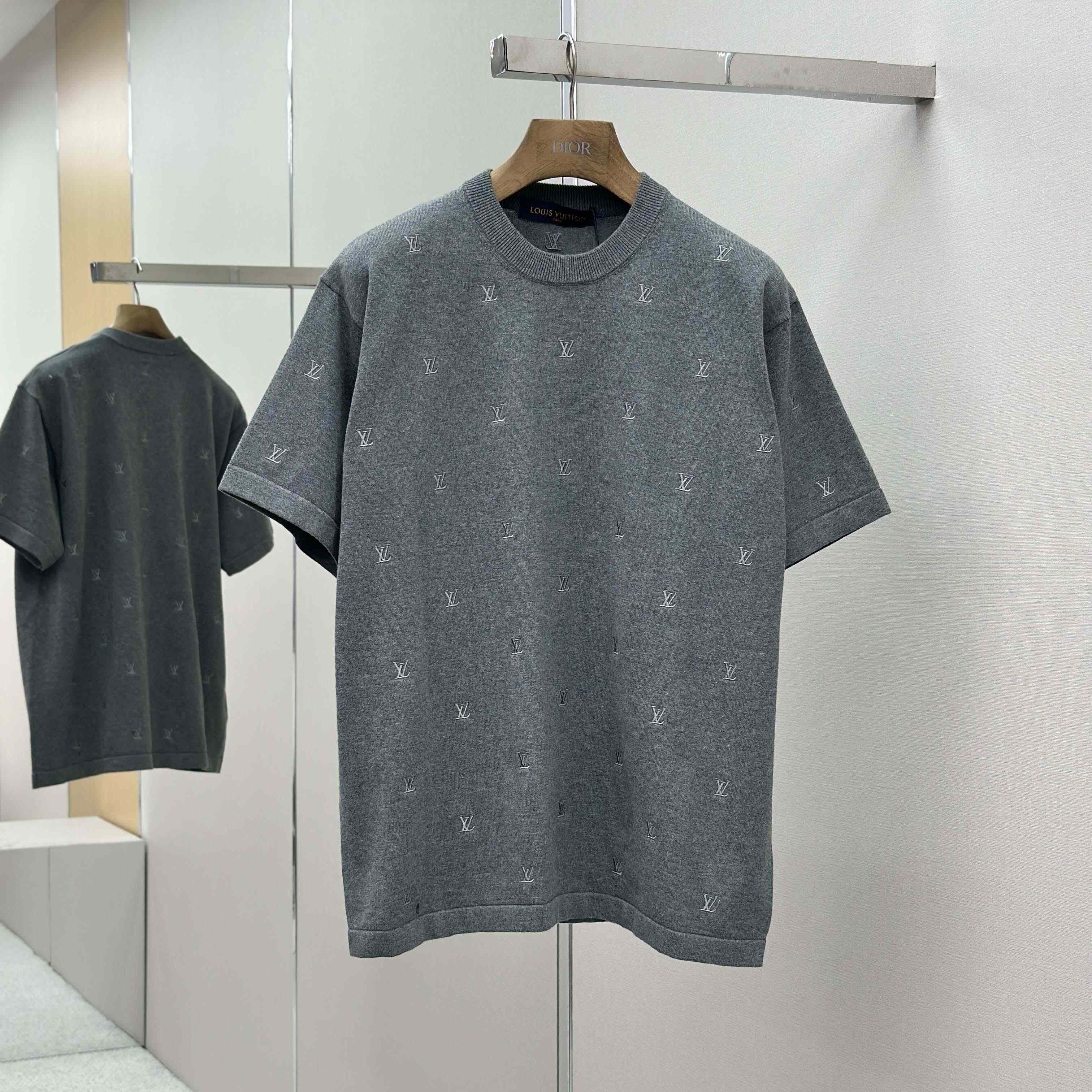 Louis Vuitton LV Blason Embroidered Short-Sleeved Crewneck - FashionPlug