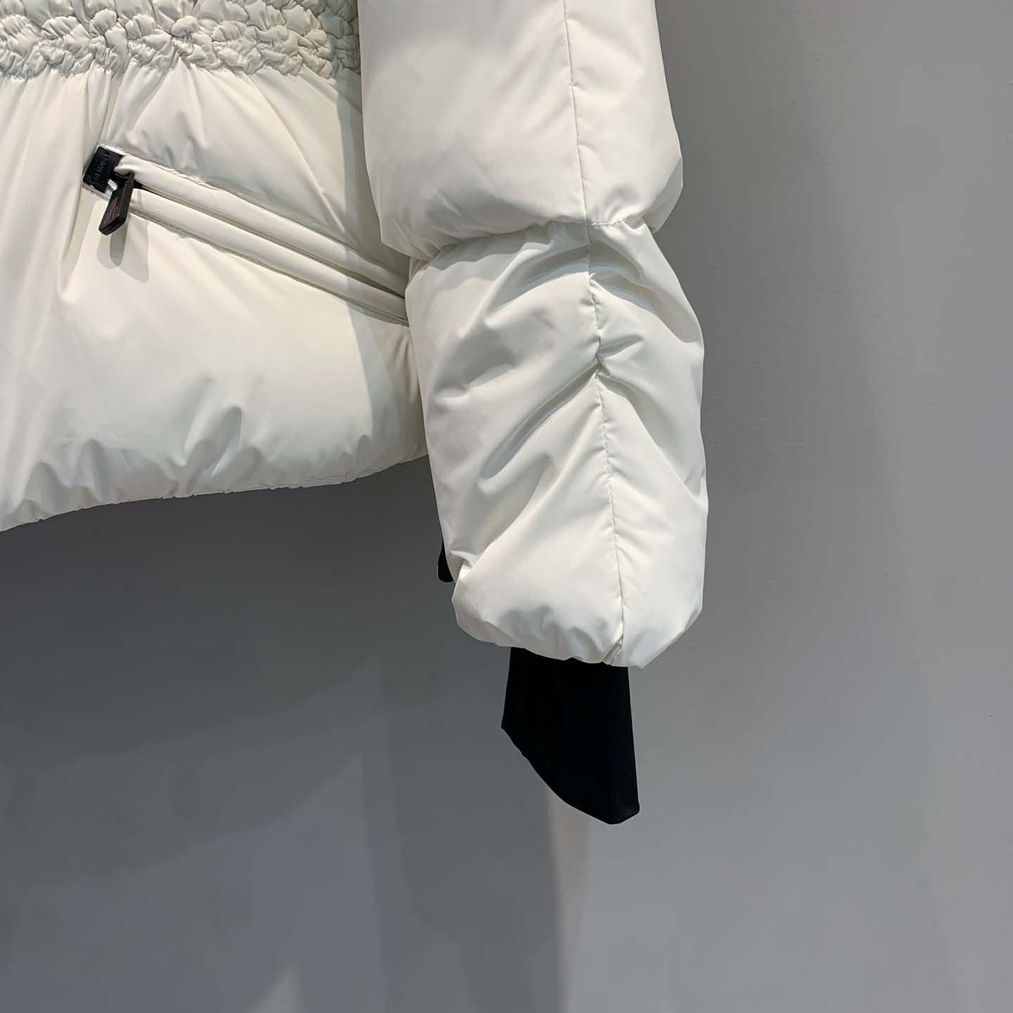 Moncler Wollemi Hooded Down Ski Jacket - FashionPlug