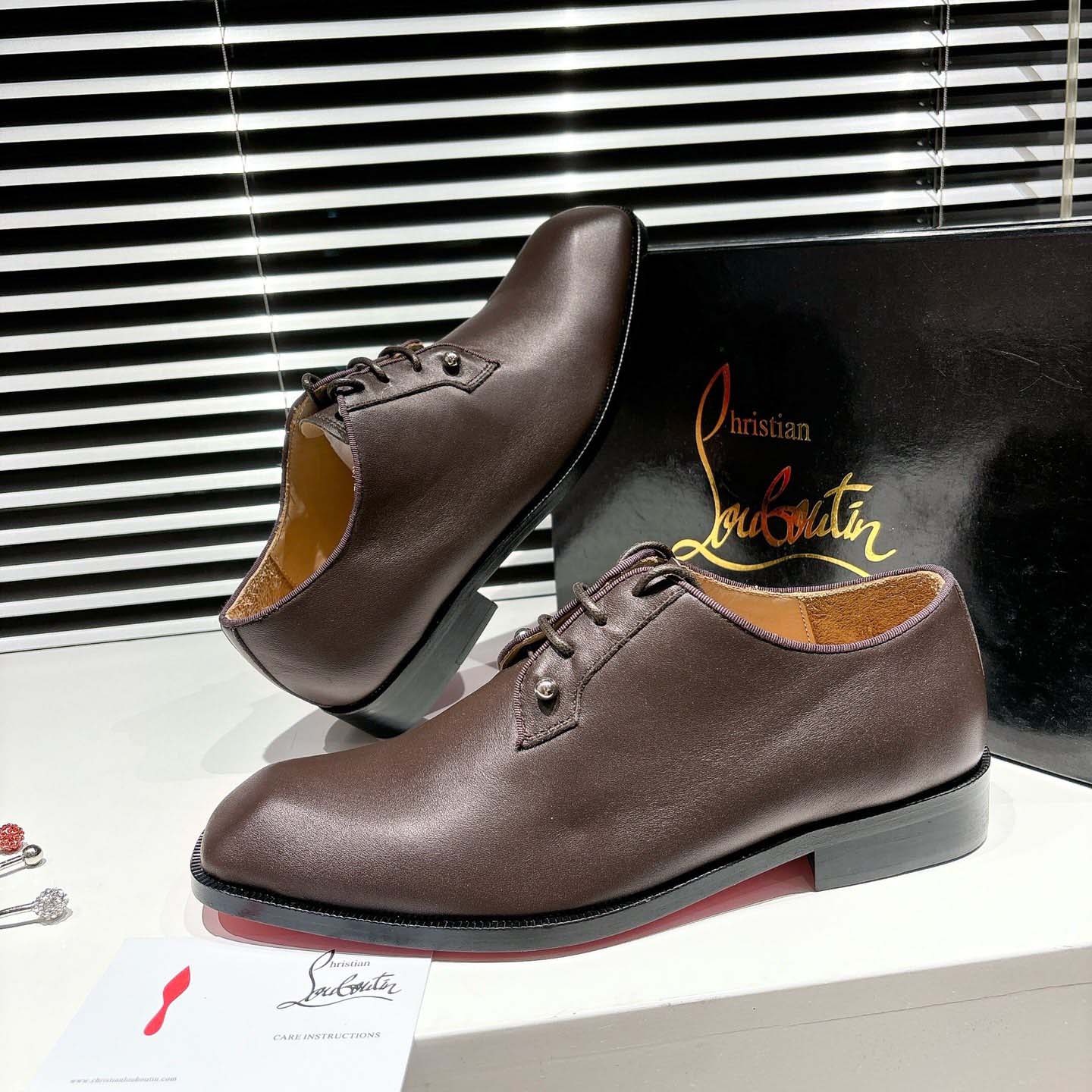 Christian Louboutin Chambeliss Derbies - Calf leather - FashionPlug