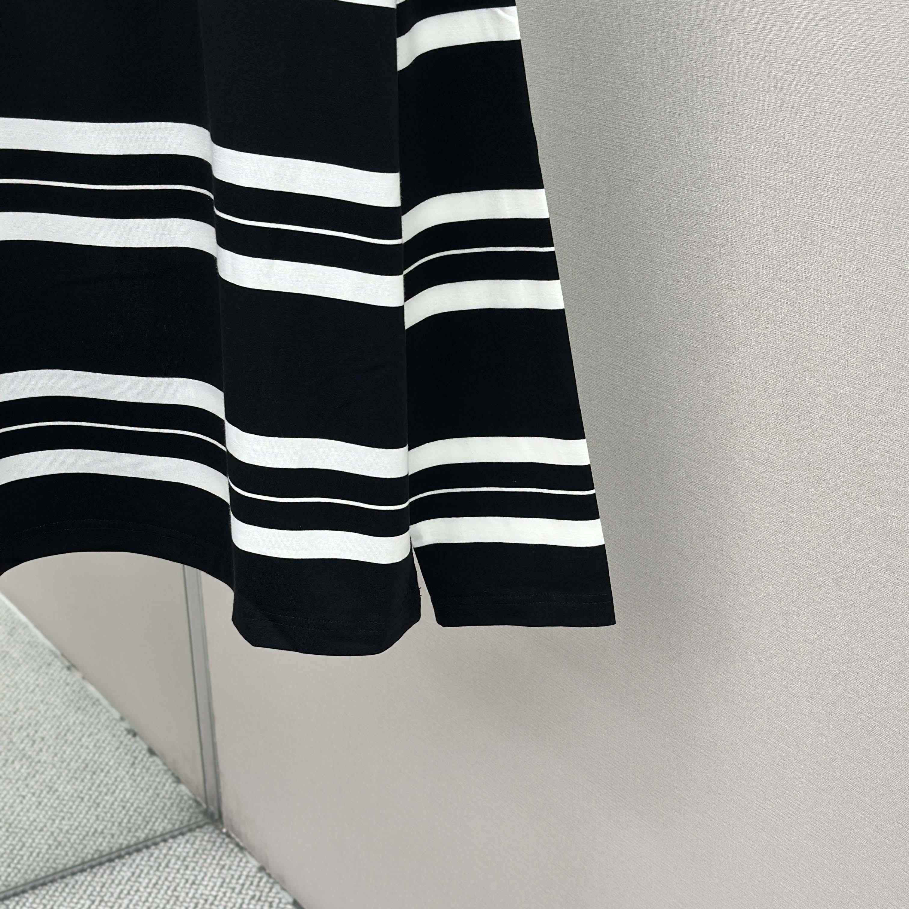 Maison Margiela Striped Long-sleeved - FashionPlug