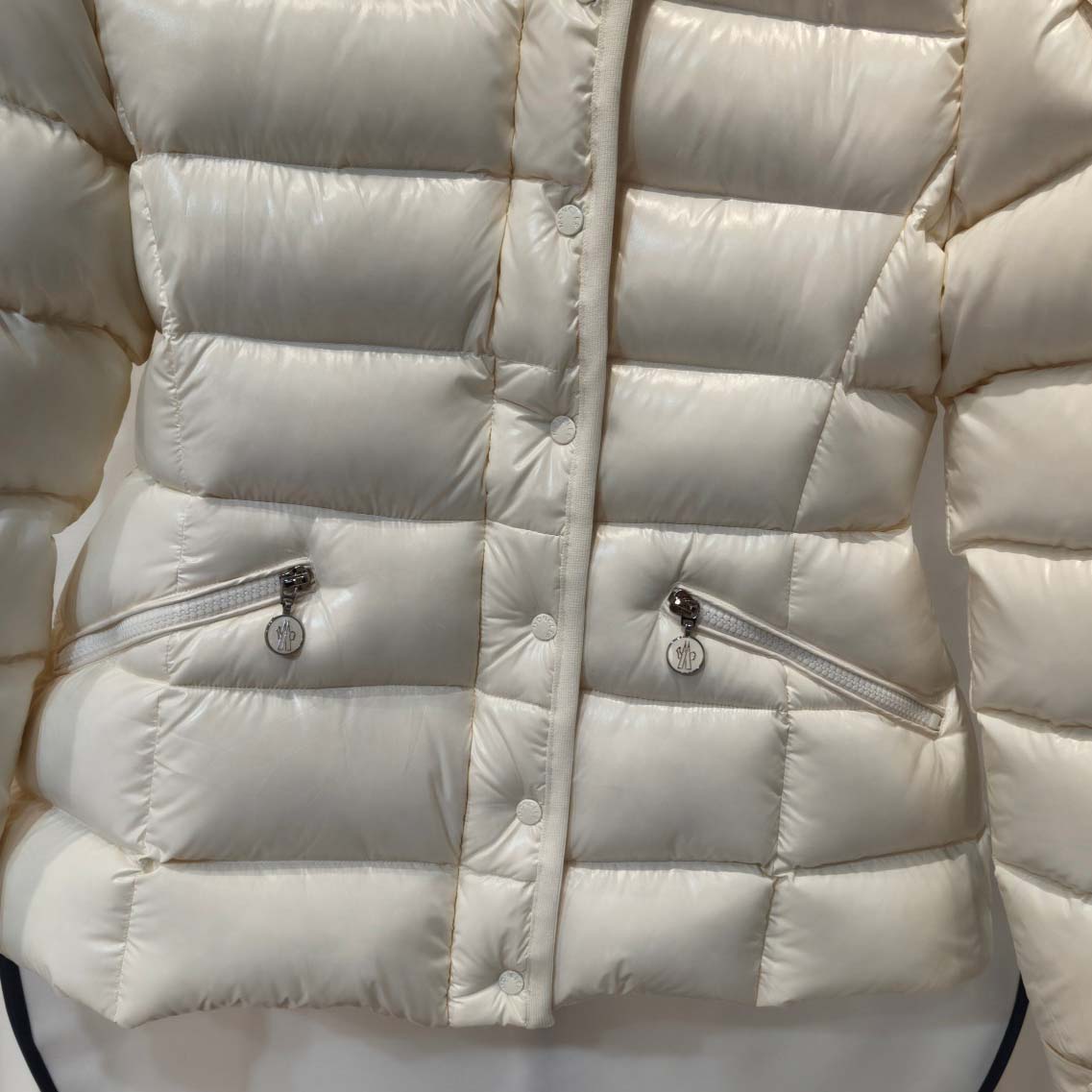 Moncler Barante Hooded Short Down Jacket - FashionPlug