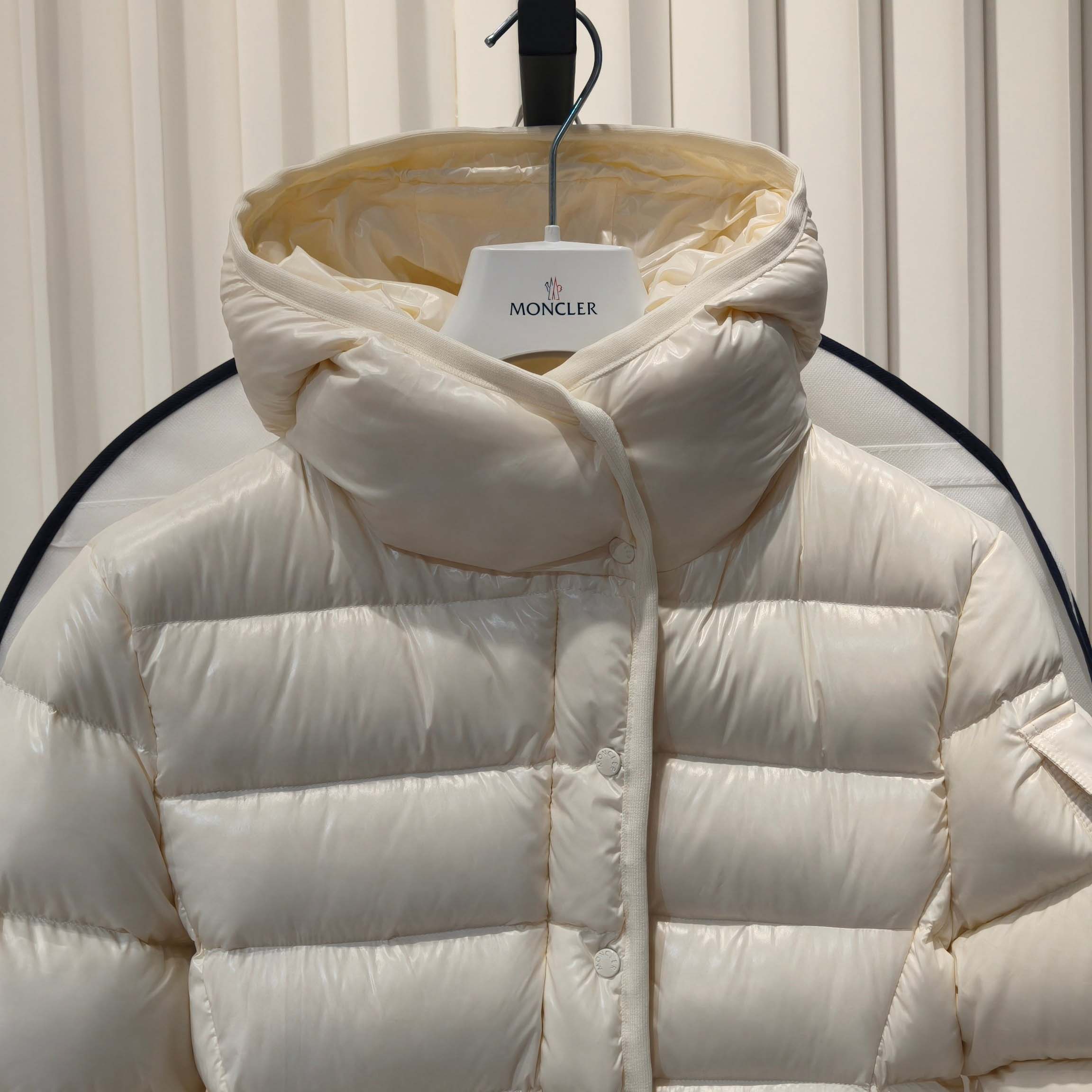 Moncler Barante Hooded Short Down Jacket - FashionPlug