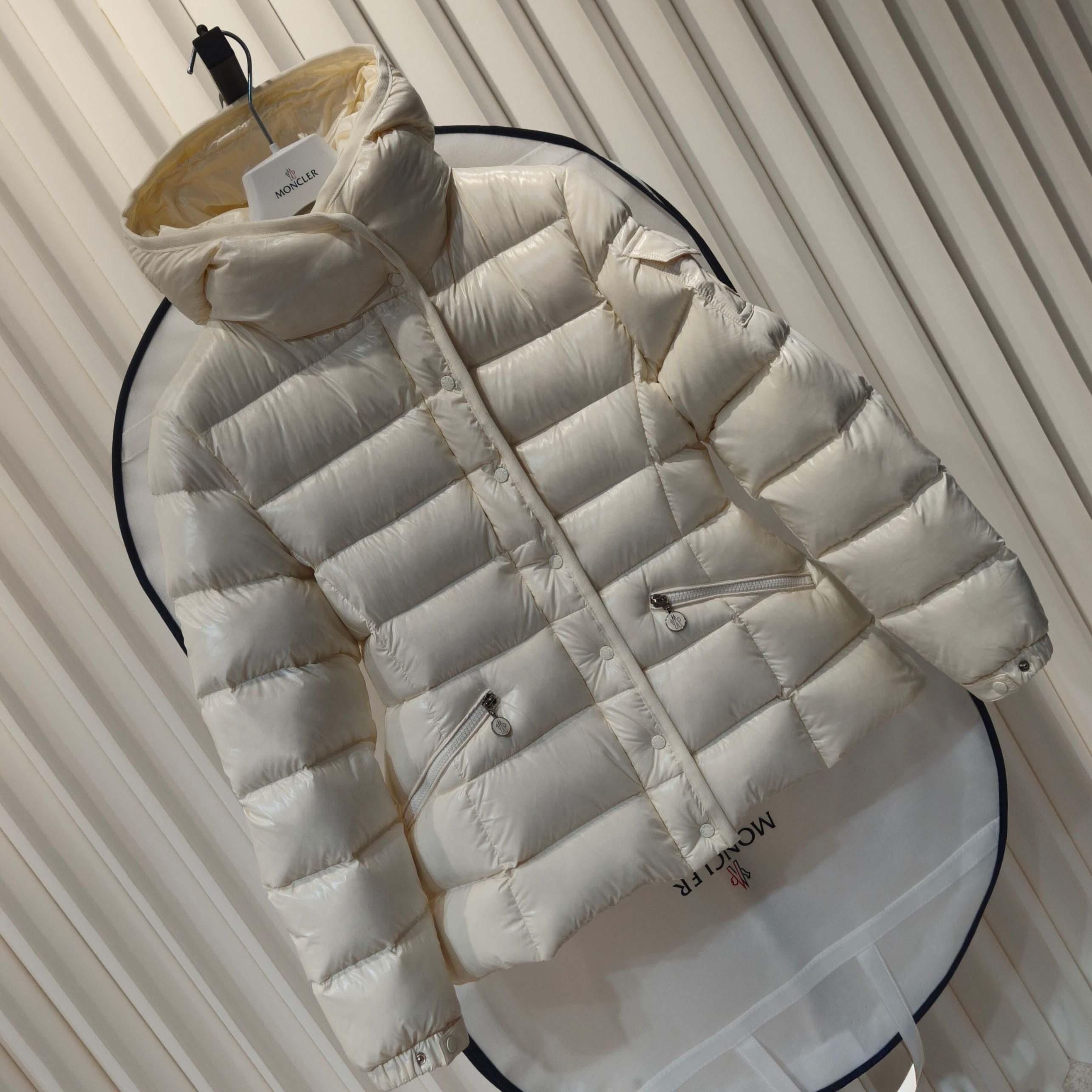 Moncler Barante Hooded Short Down Jacket - FashionPlug