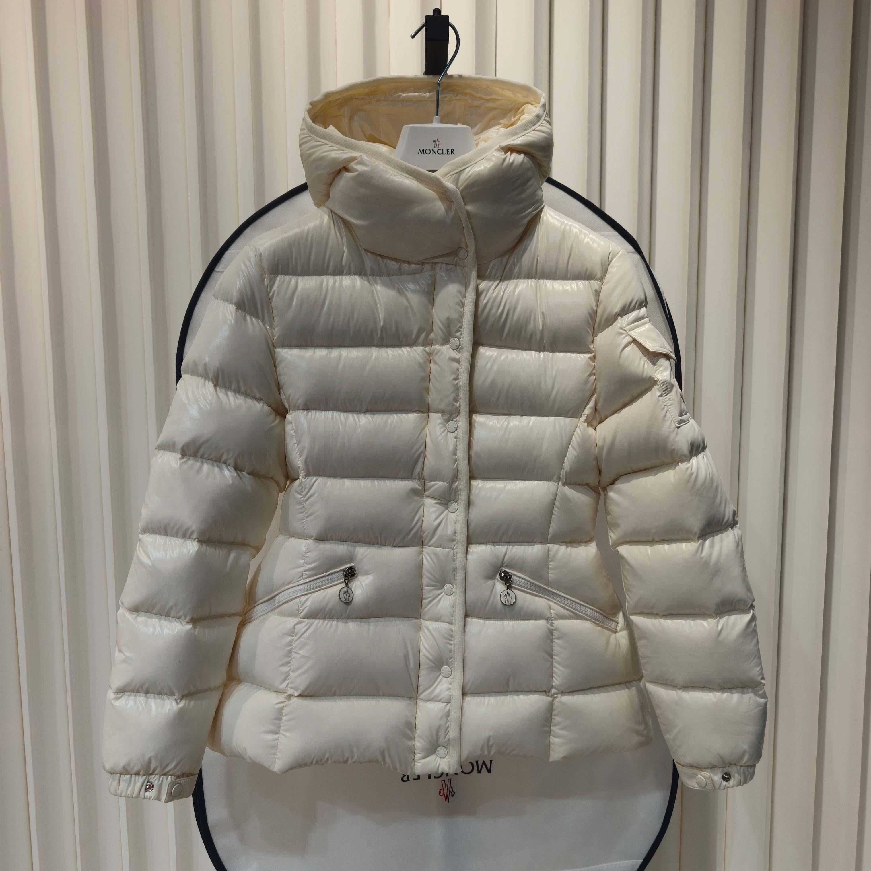 Moncler Barante Hooded Short Down Jacket - FashionPlug