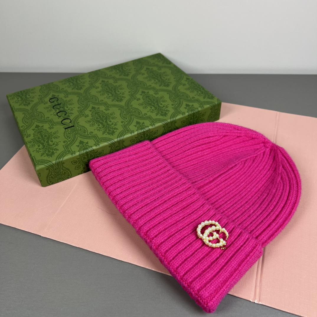 Gucci Beanie  - FashionPlug