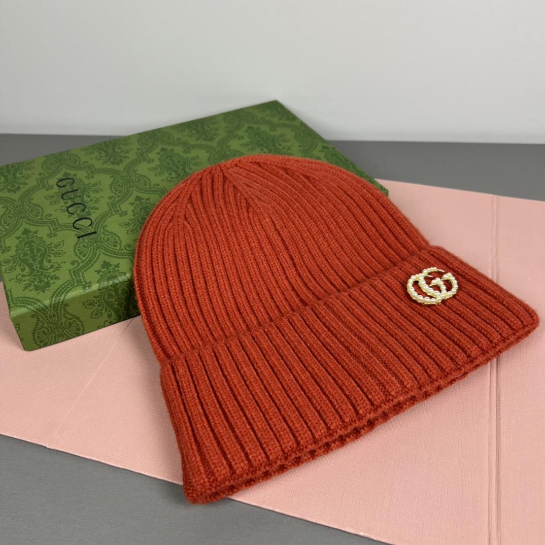 Gucci Beanie  - FashionPlug