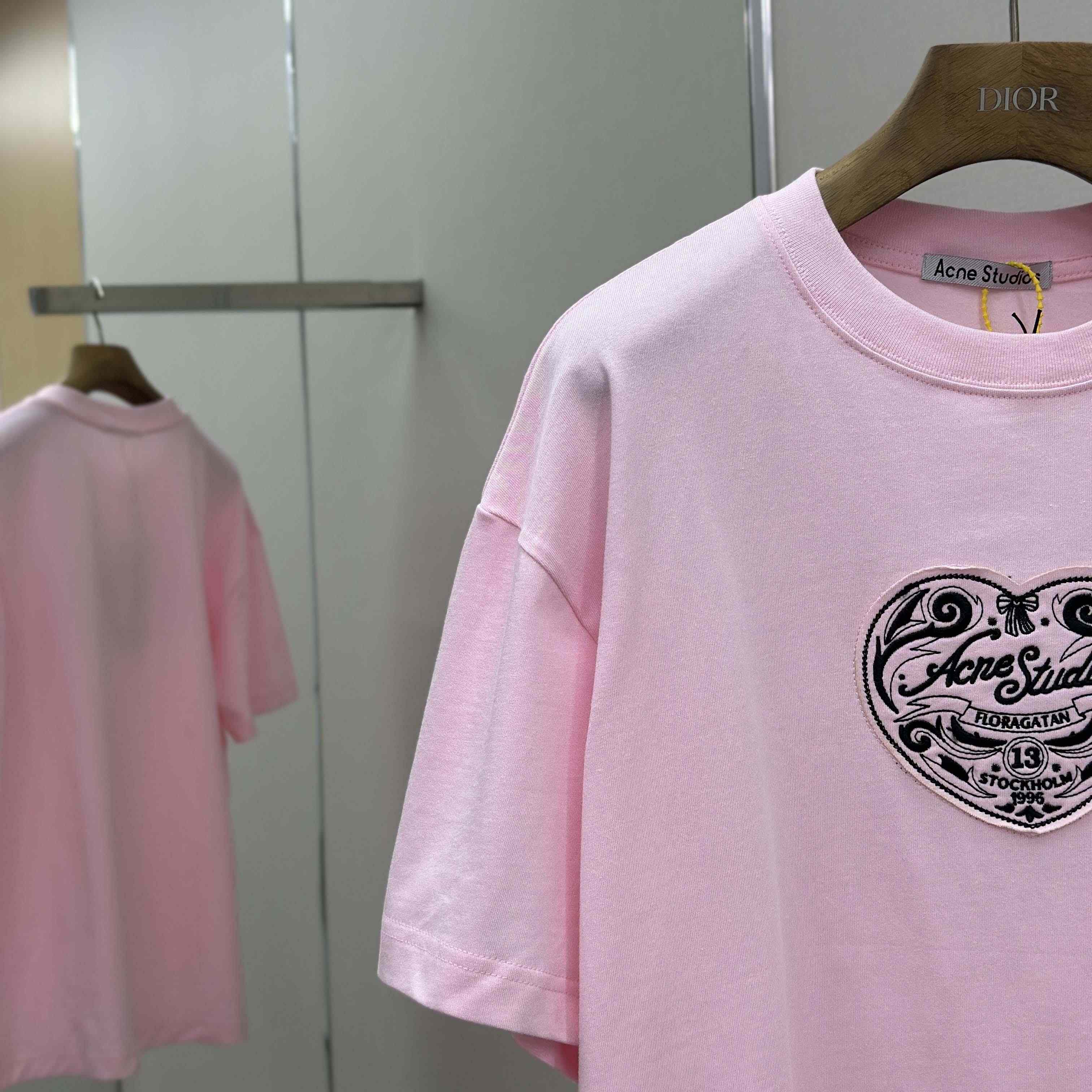 Acne Studios Logo T-shirt - Baby pink - FashionPlug