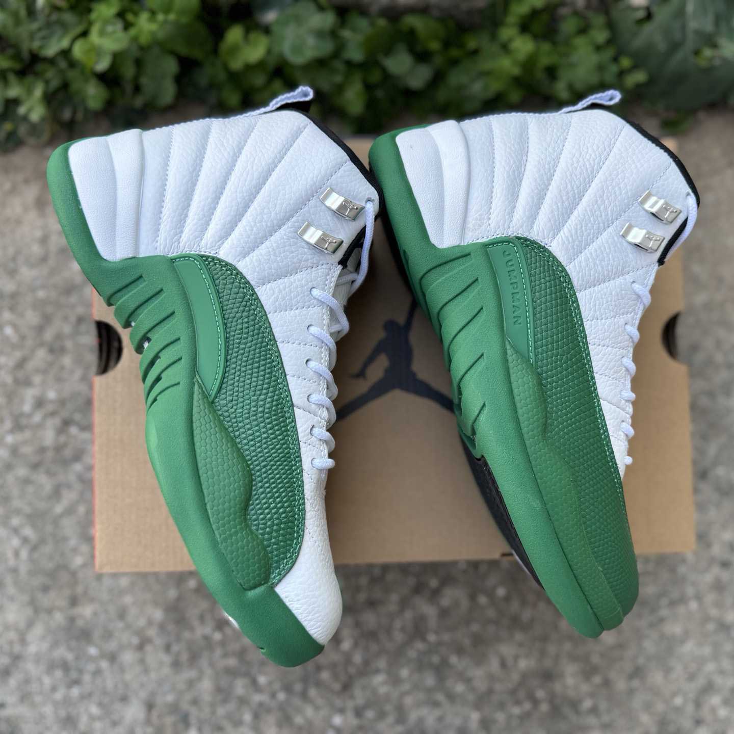 Jordan Air Jordan 12 Bucks   CT8013-103 - FashionPlug