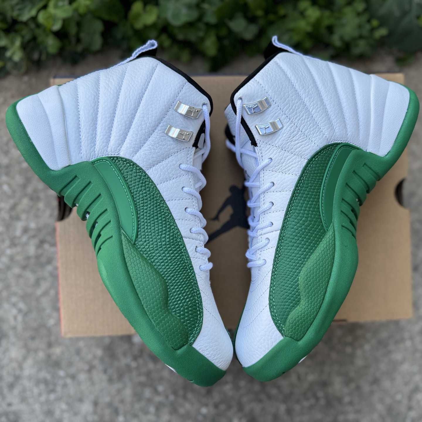 Jordan Air Jordan 12 Bucks   CT8013-103 - FashionPlug