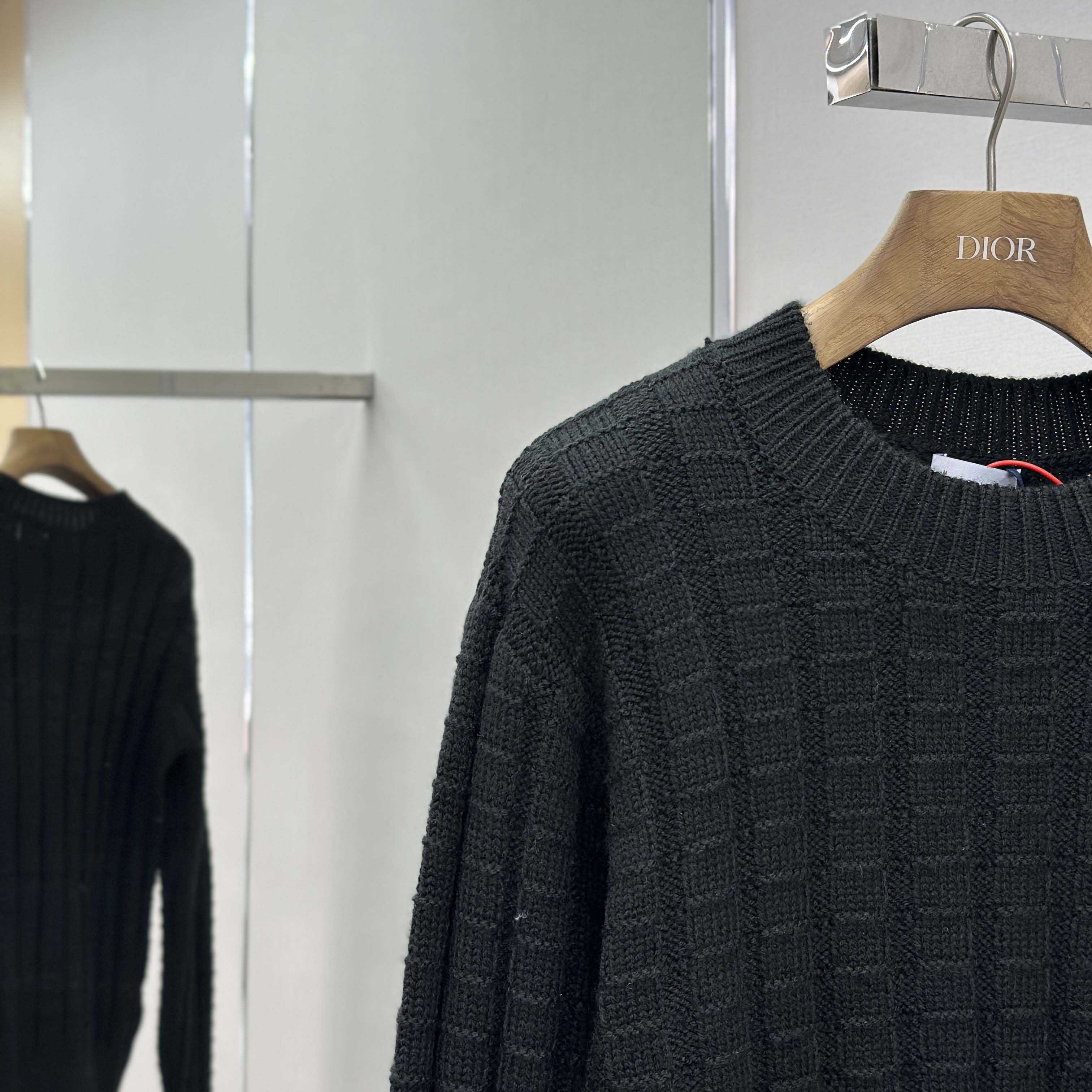 Moncler Wool & Cashmere Jumper - FashionPlug