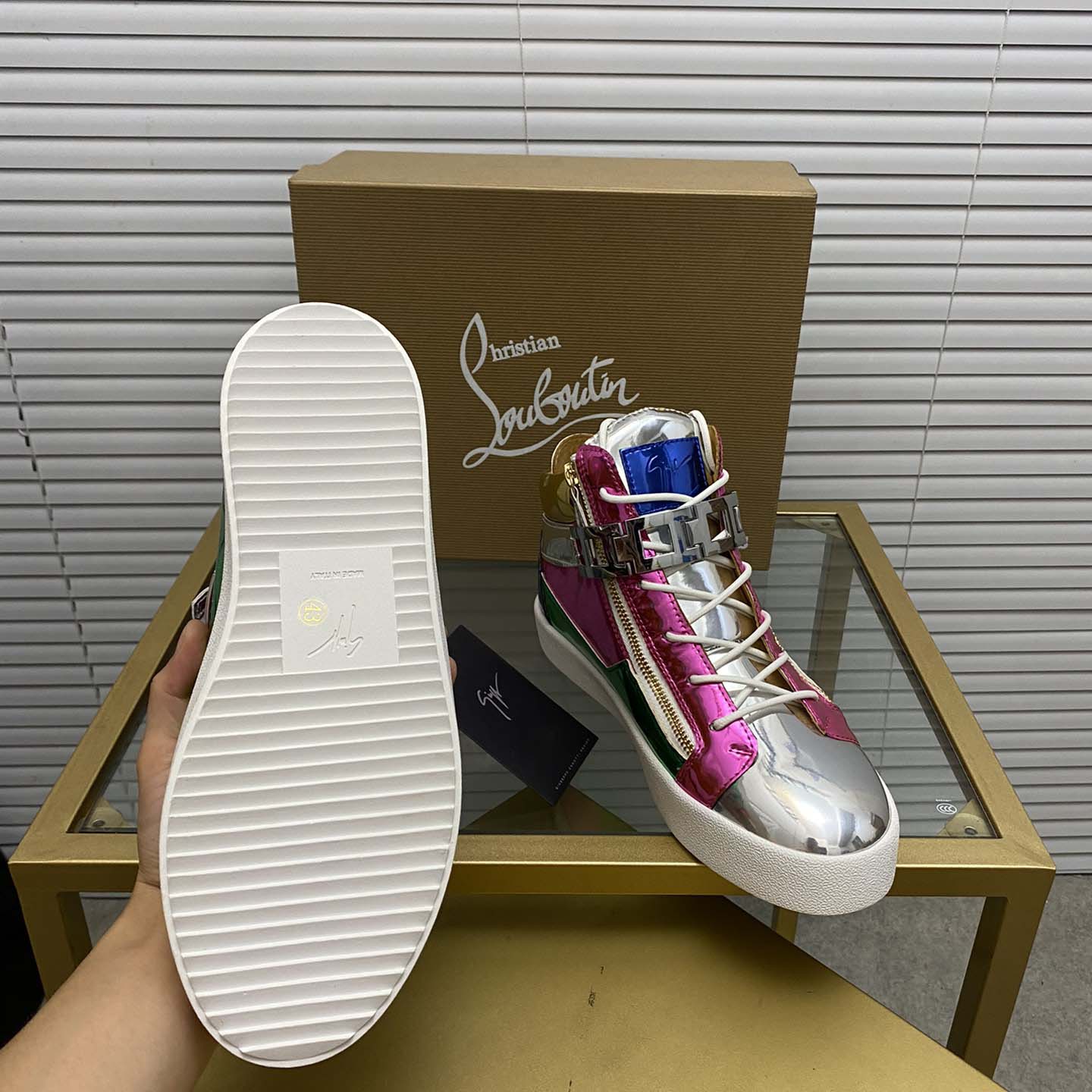 Giuseppe Zanotti High-Top Sneak - FashionPlug