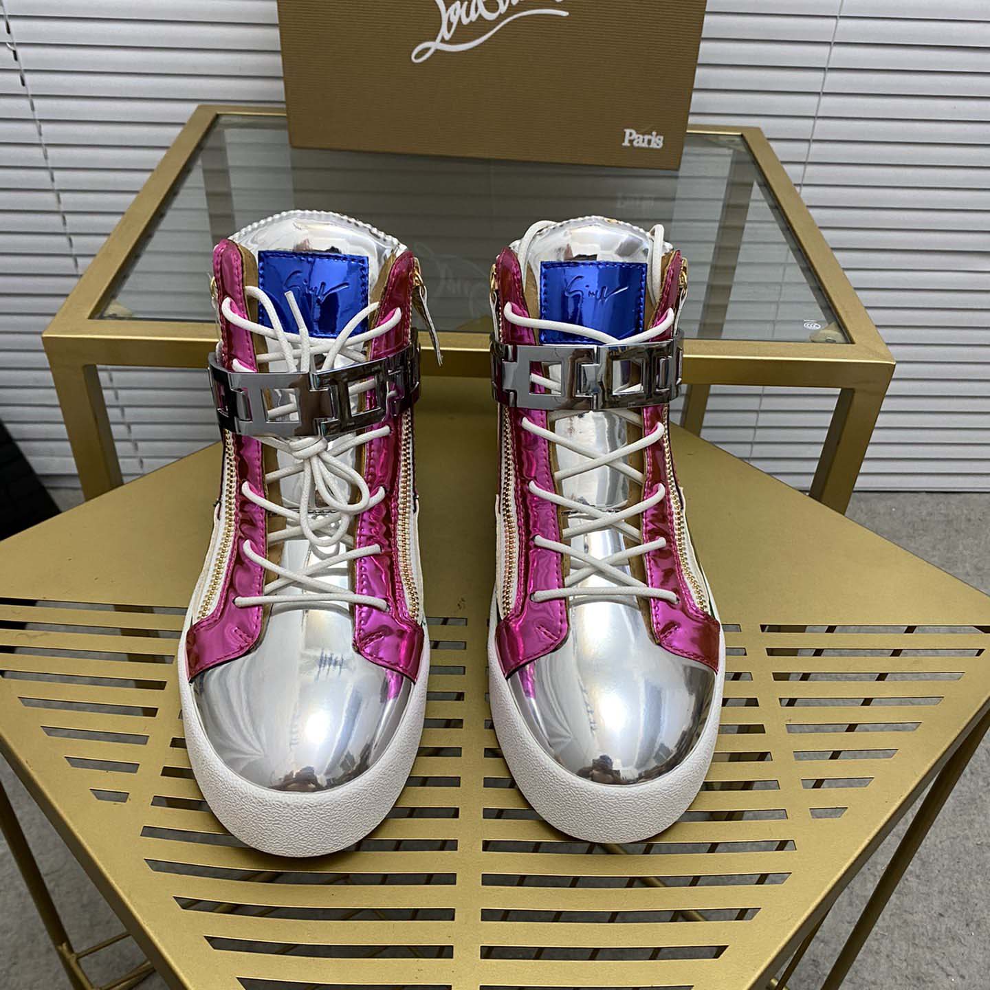 Giuseppe Zanotti High-Top Sneak - FashionPlug