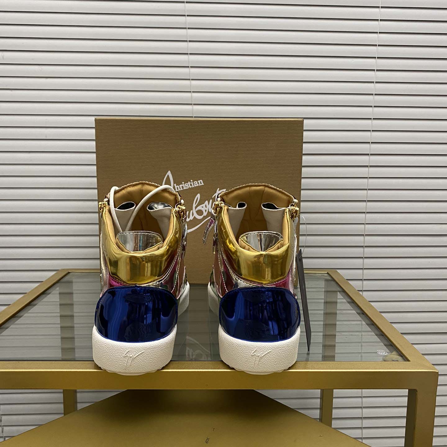 Giuseppe Zanotti High-Top Sneak - FashionPlug