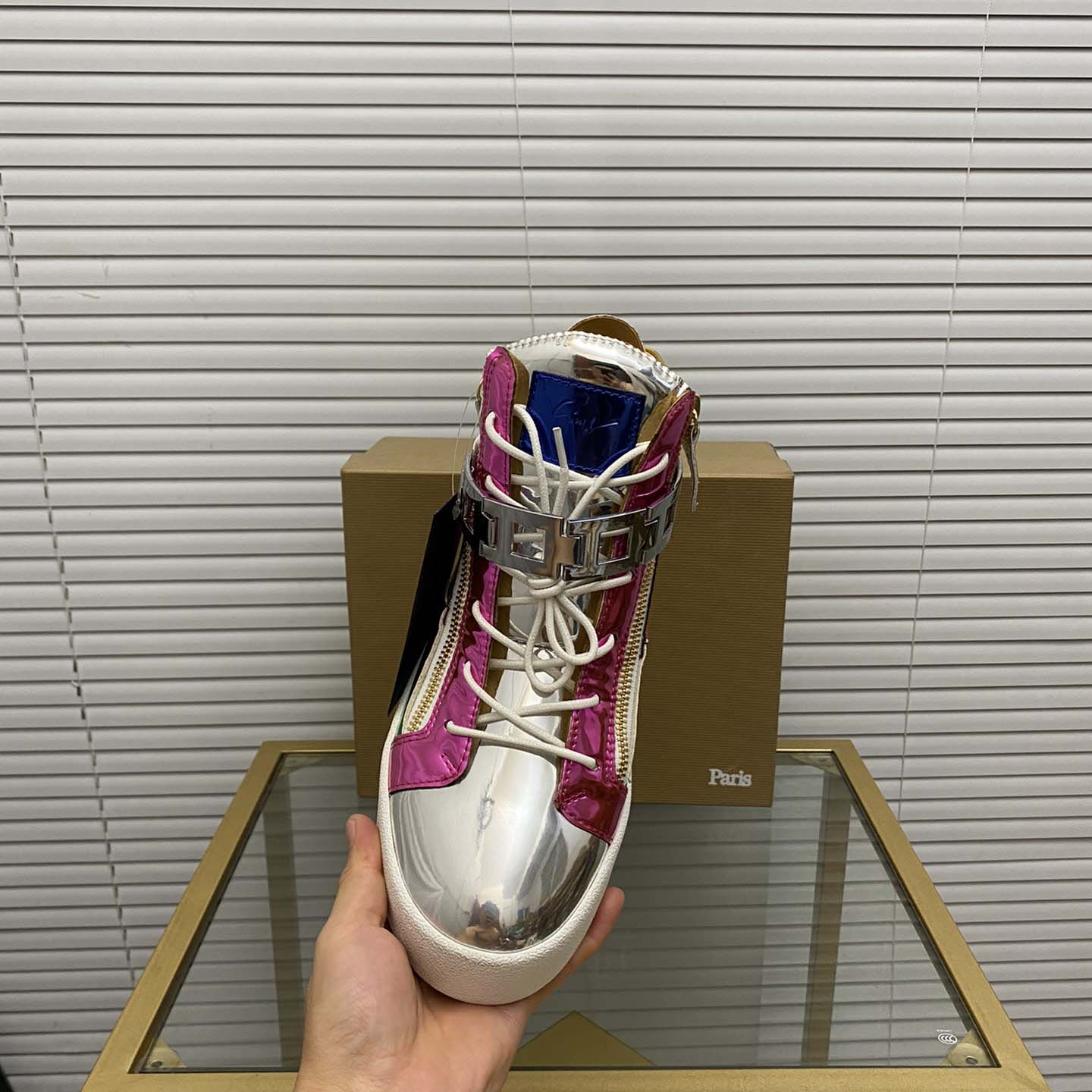 Giuseppe Zanotti High-Top Sneak - FashionPlug