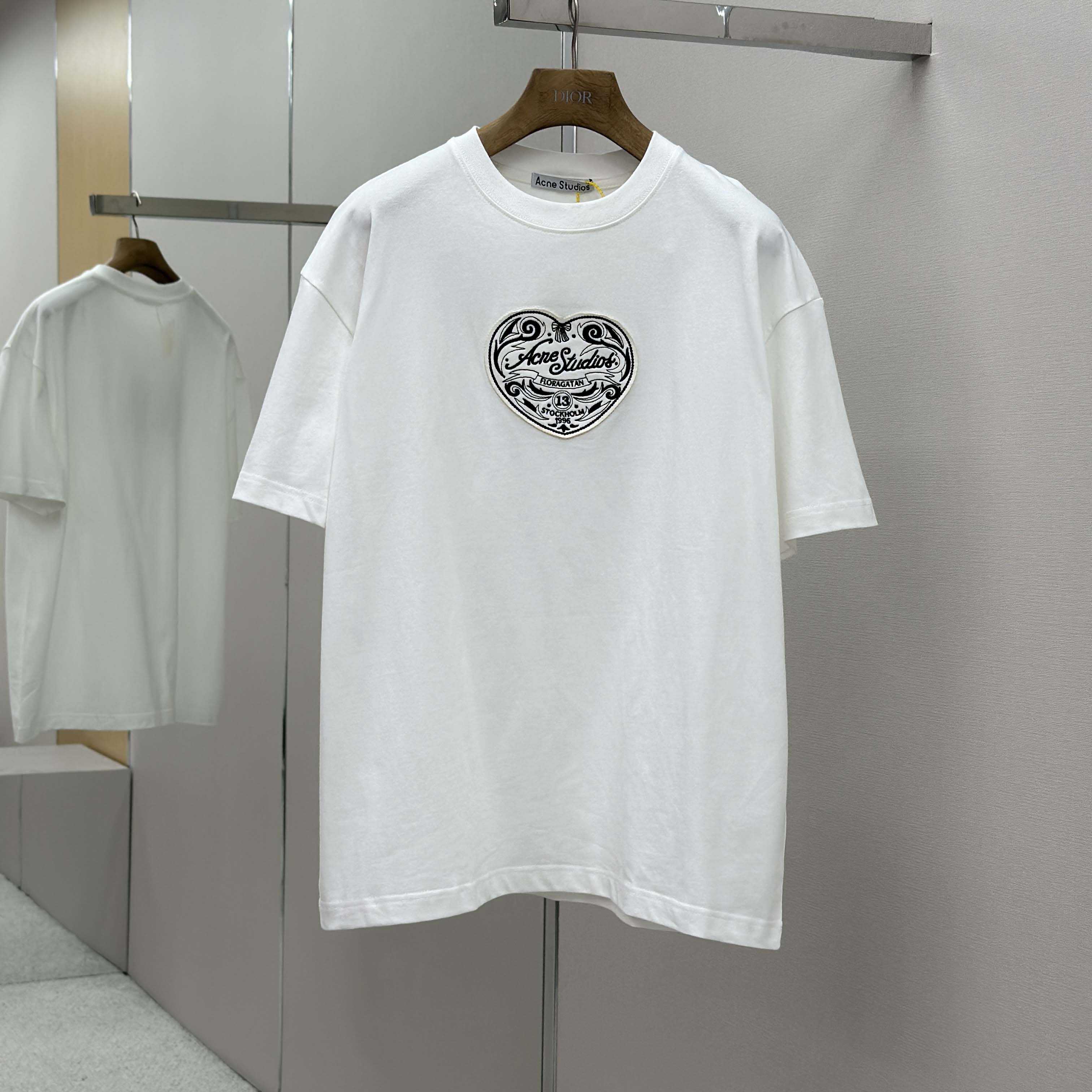 Acne Studios Logo T-shirt - Off white - FashionPlug