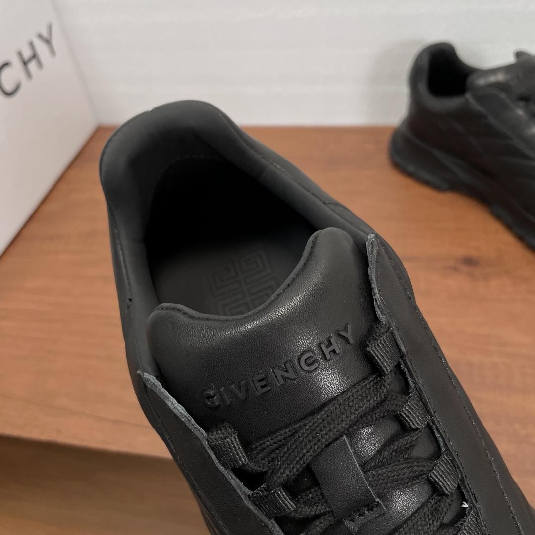 Givenchy Trainers Sneakers In Padded Nylon And Leather - FashionPlug